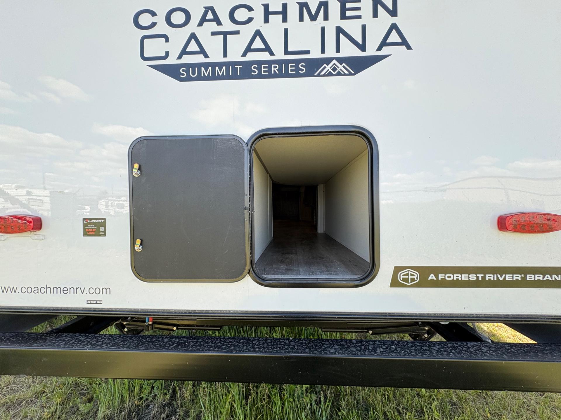 2026 Coachmen 2026 Coachmen Catalina Summit Series 8 - thumbnail 9