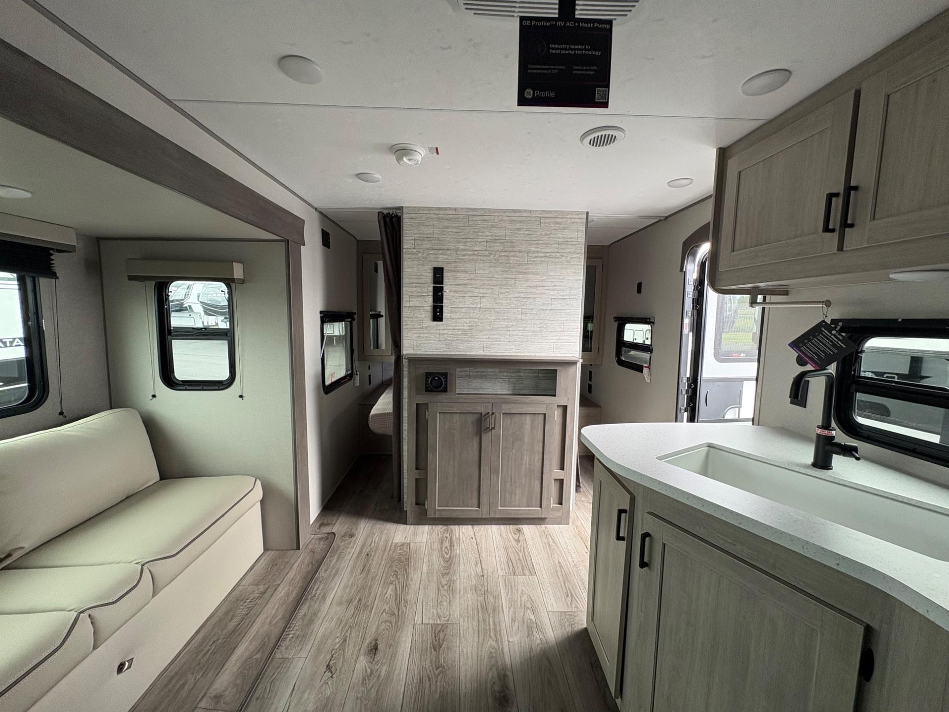 2026 Coachmen 2026 Coachmen Catalina - thumbnail 41