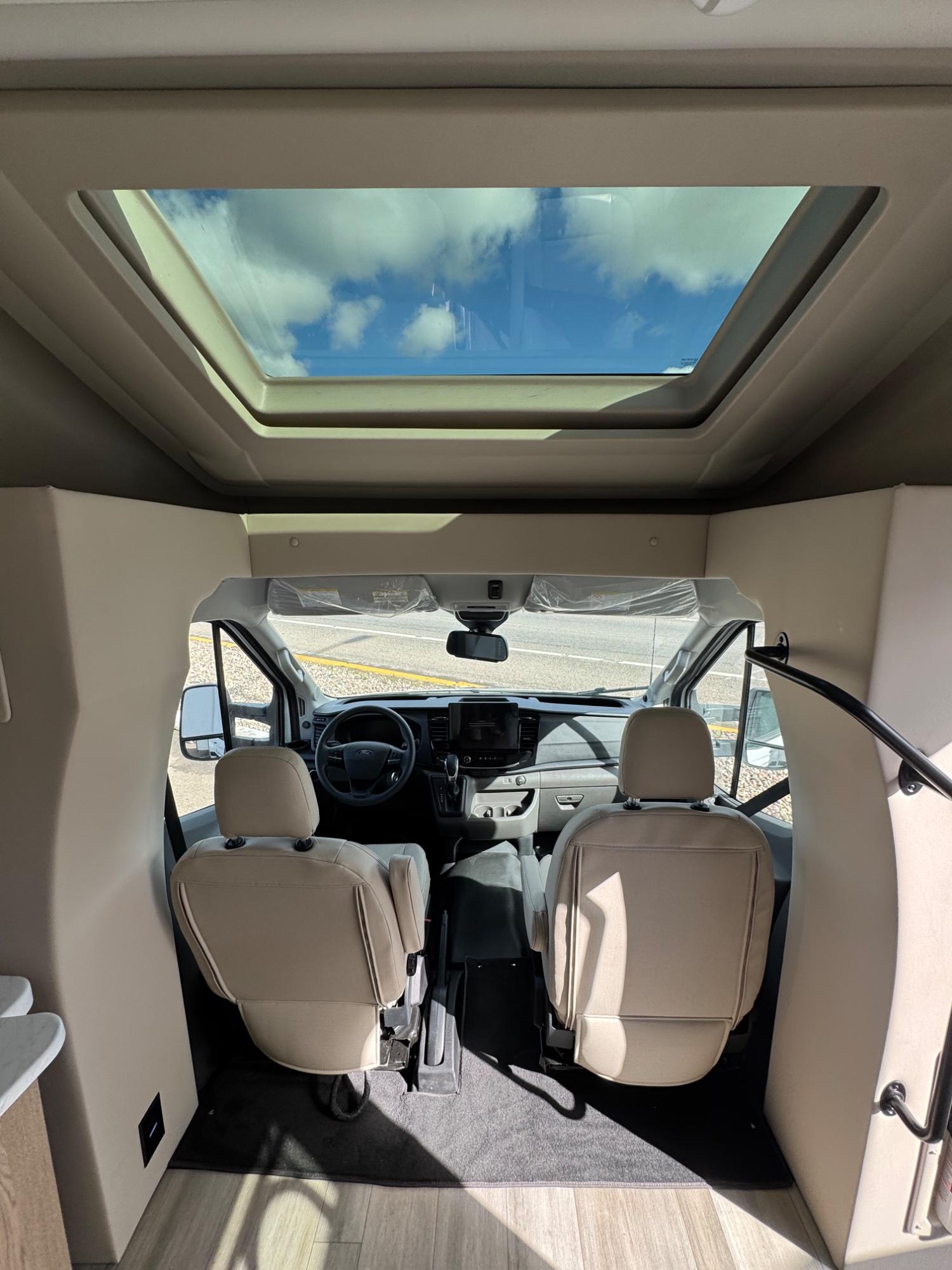 2027 Thor Motor Coach 2027 Thor Motor Coach Compass - thumbnail 14
