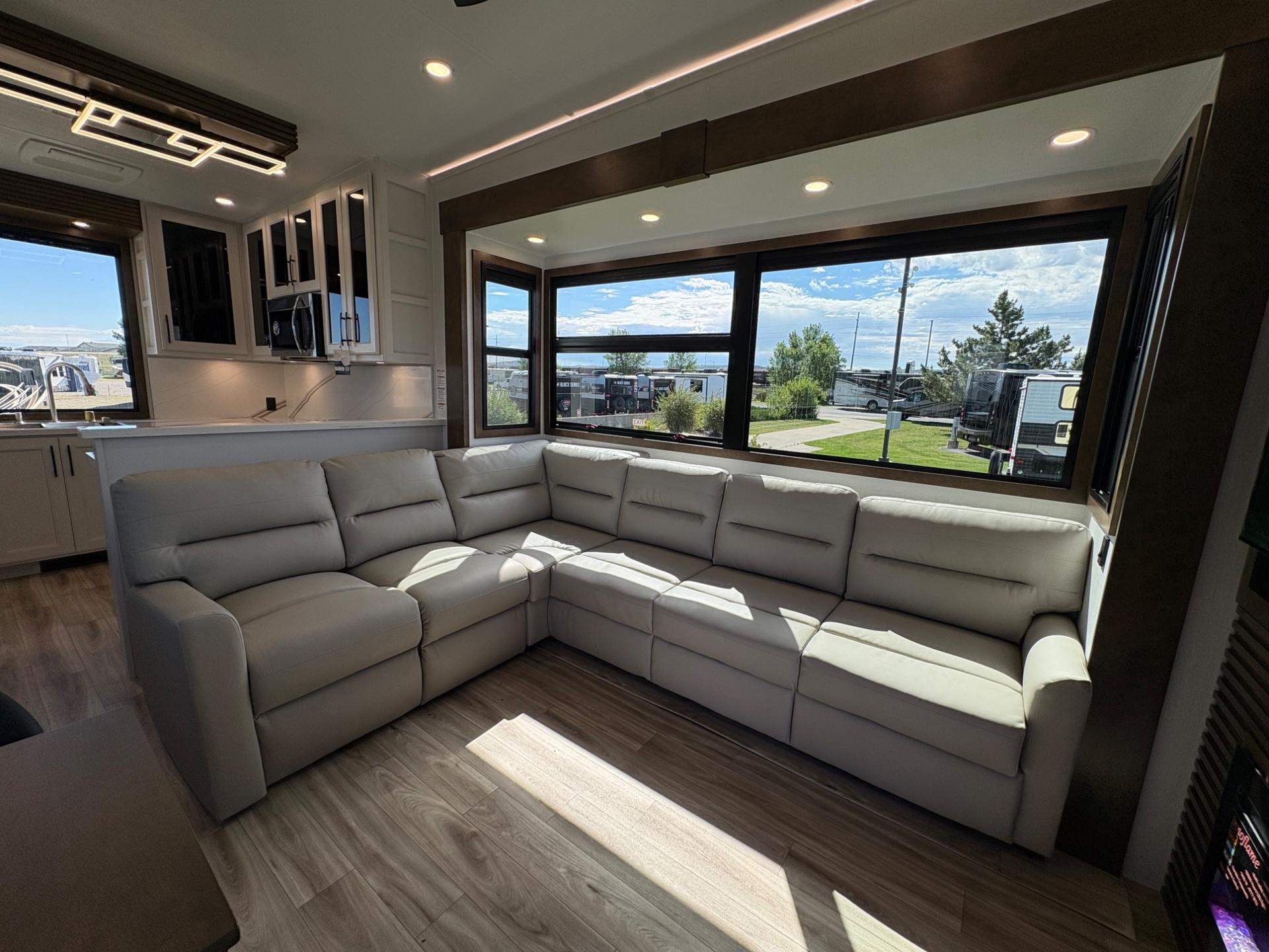 2026 Keystone RV 2026 Keystone RV Montana - thumbnail 53
