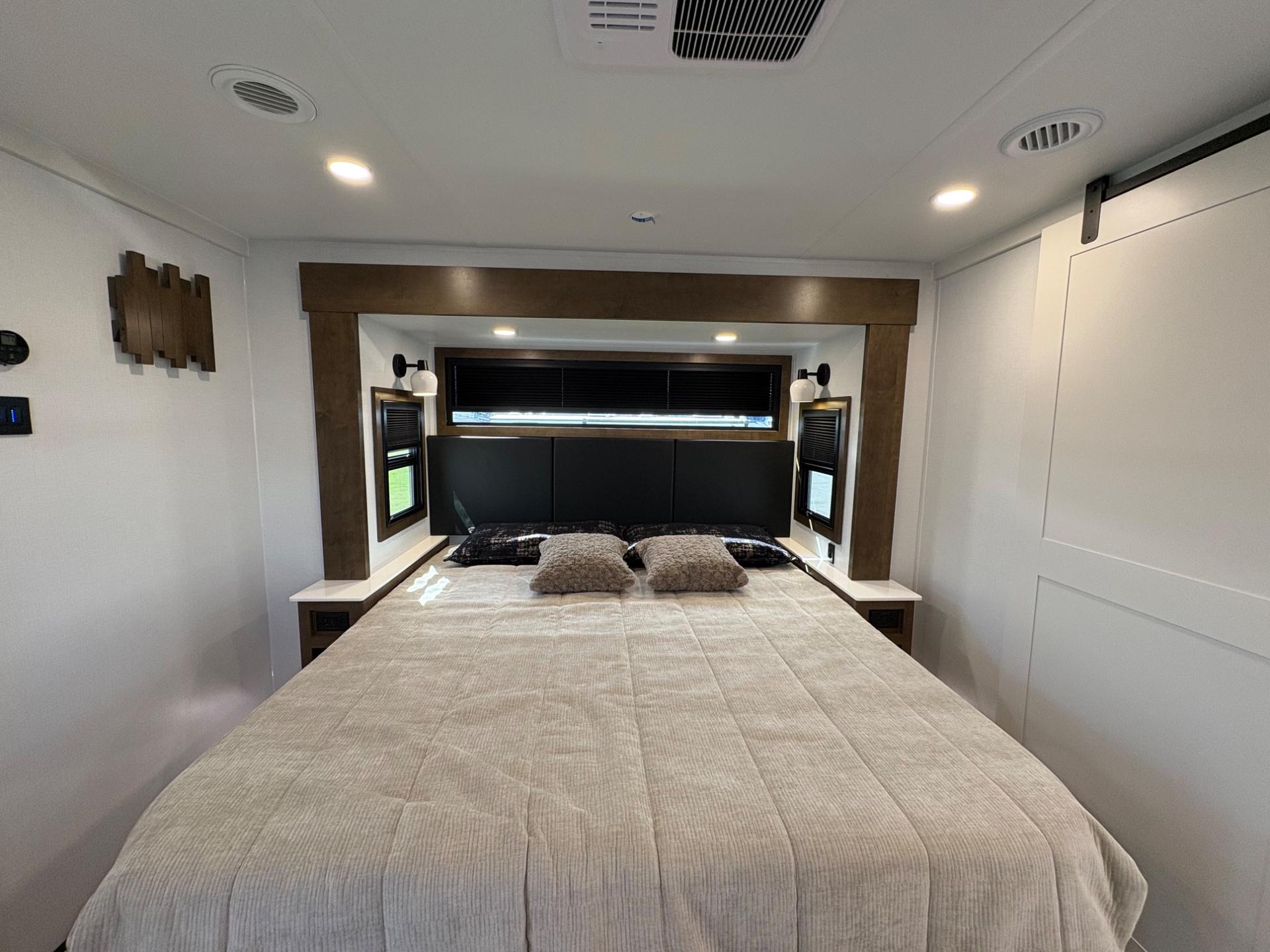2026 Keystone RV 2026 Keystone RV Montana - thumbnail 66
