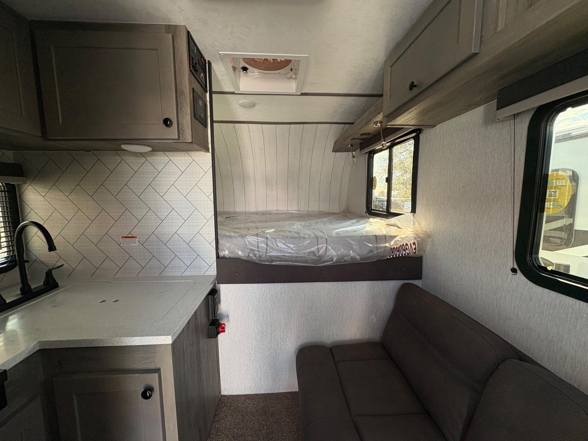 2026 Sunset Park RV 2026 Sunset Park RV Sun Trek - thumbnail 16