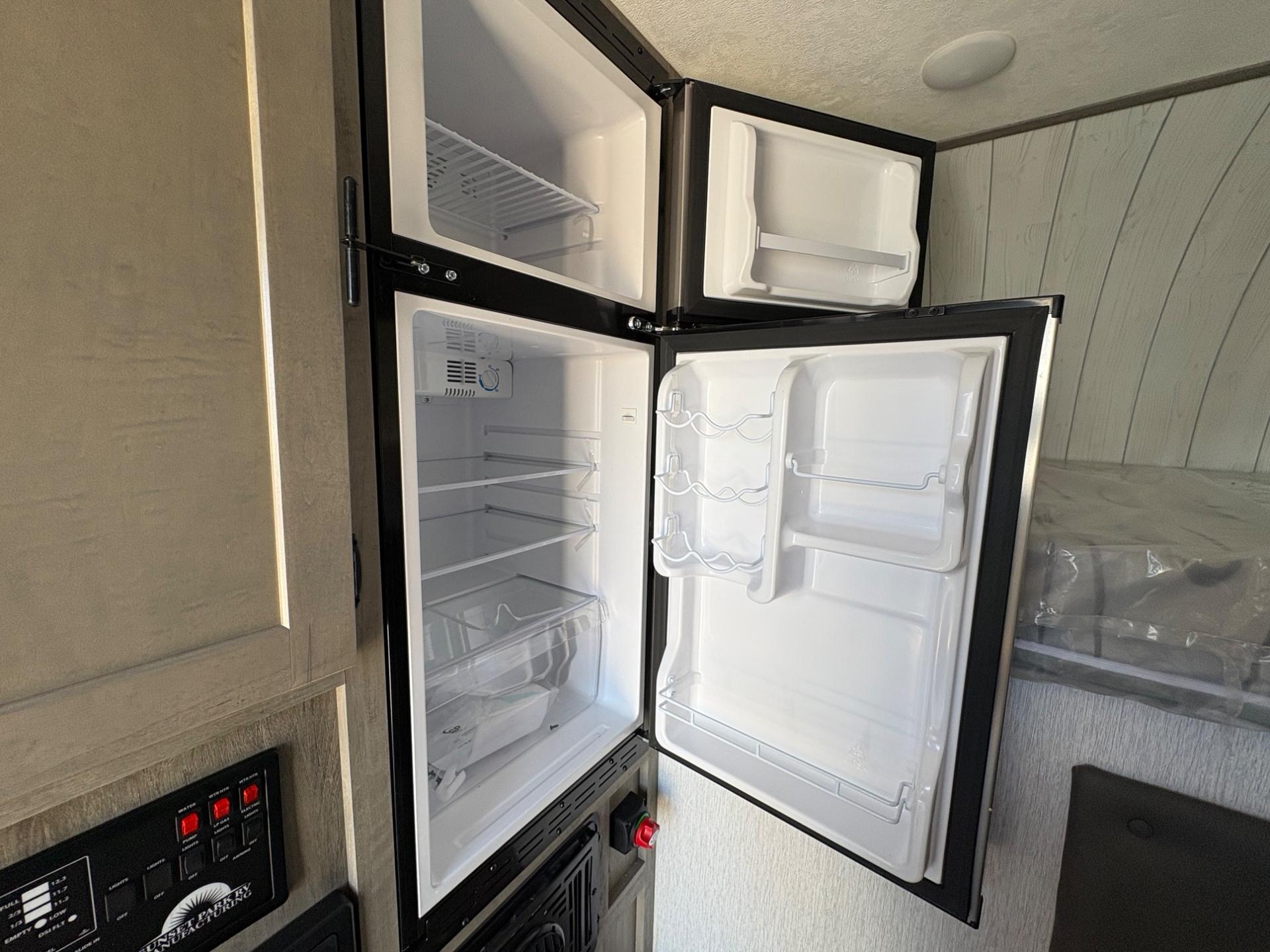 2026 Sunset Park RV 2026 Sunset Park RV Sun Trek - thumbnail 19