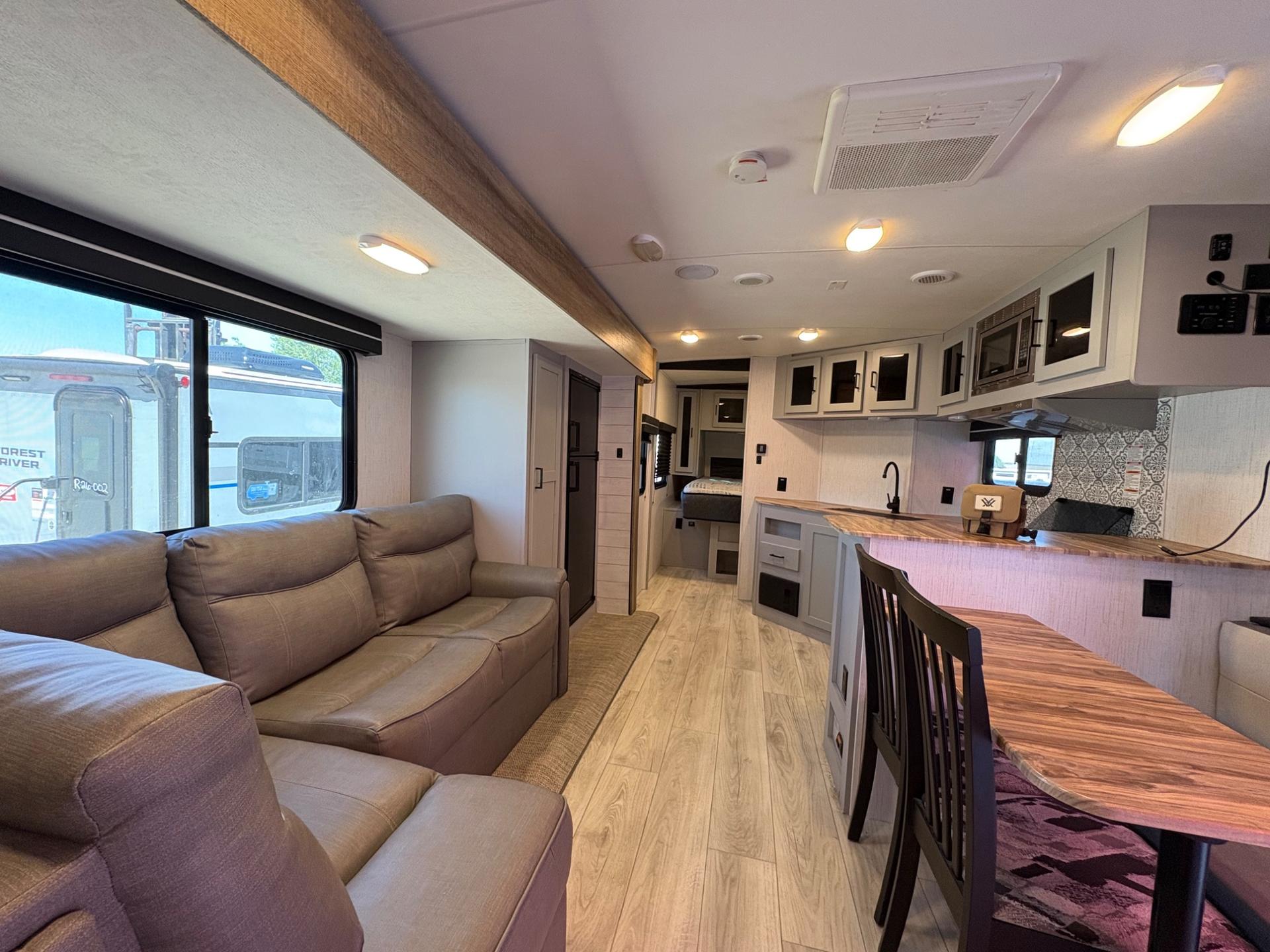 2022 Heartland RV 2022 Heartland RV North Trail - thumbnail 13
