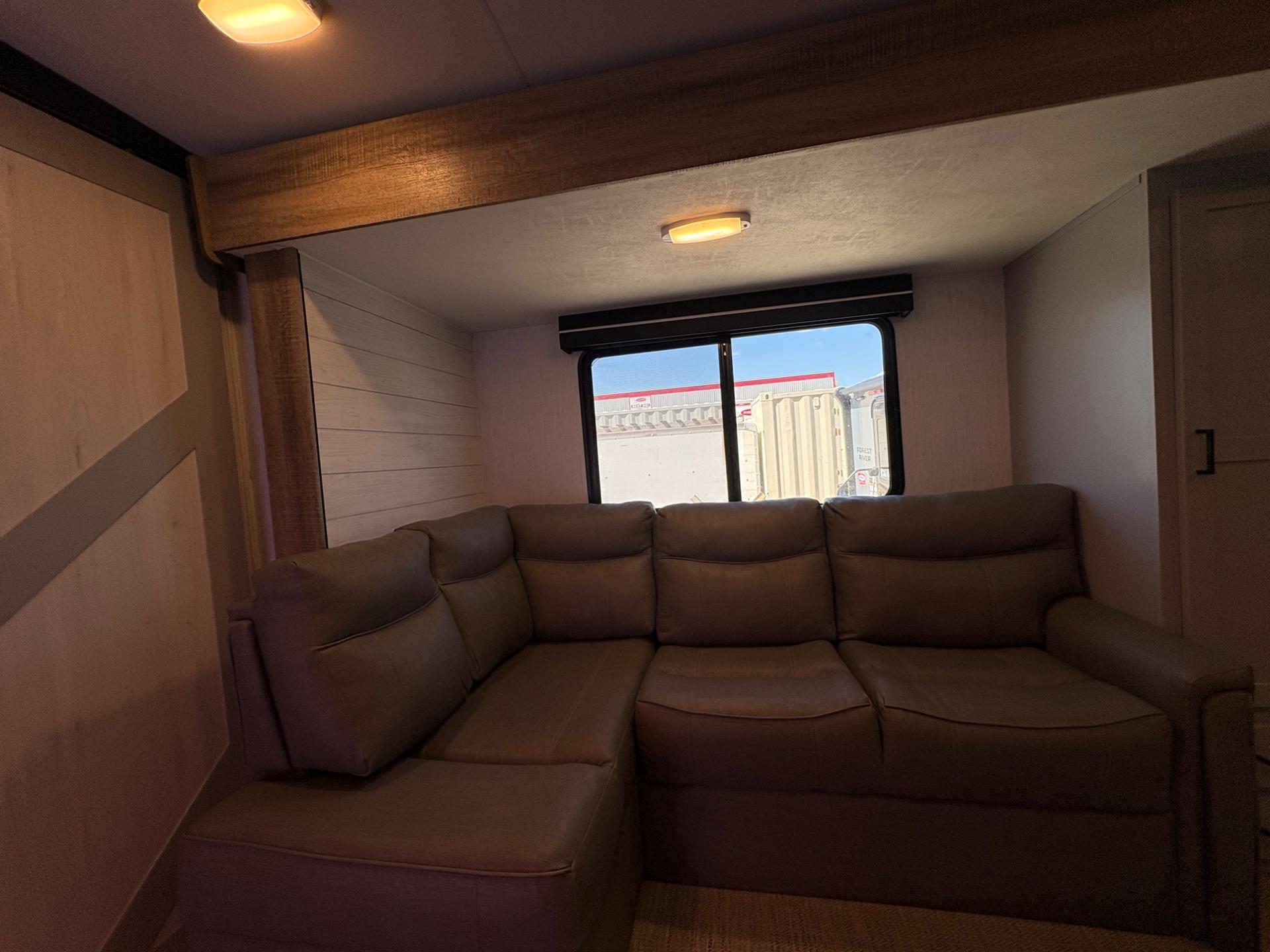 2022 Heartland RV 2022 Heartland RV North Trail - thumbnail 14