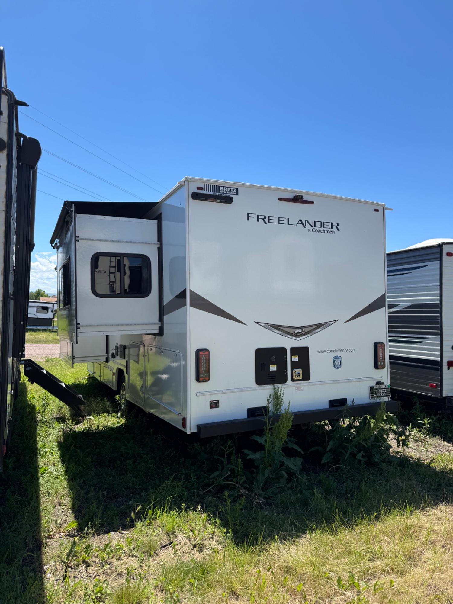 2025 Coachmen 2025 Coachmen Freelander - thumbnail 5