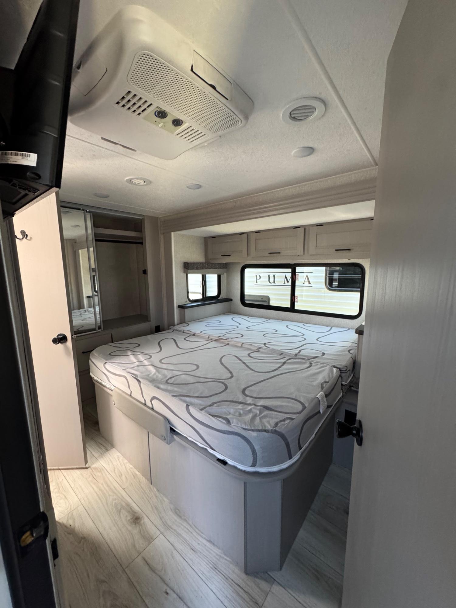 2025 Coachmen 2025 Coachmen Freelander - thumbnail 13