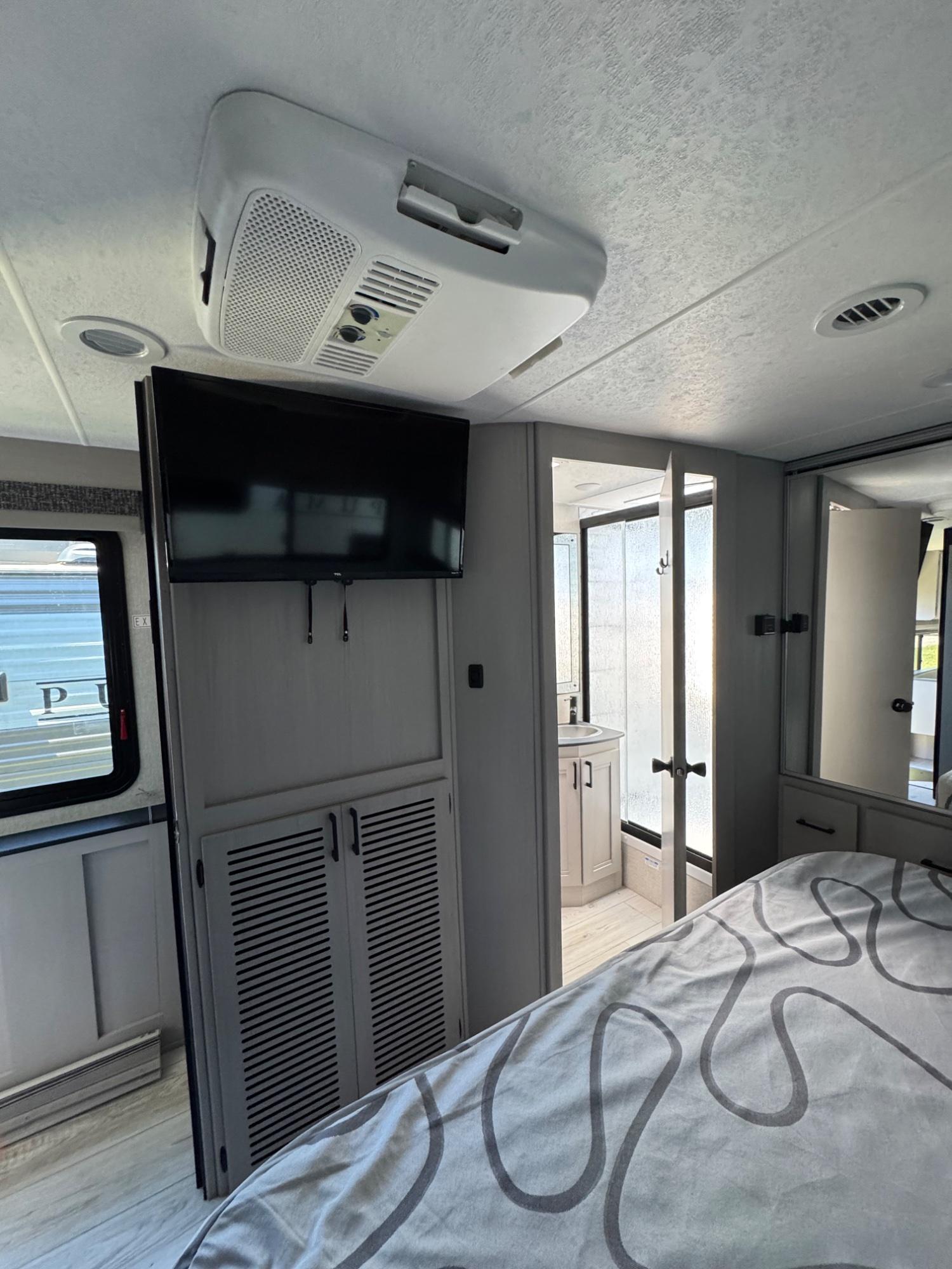 2025 Coachmen 2025 Coachmen Freelander - thumbnail 14