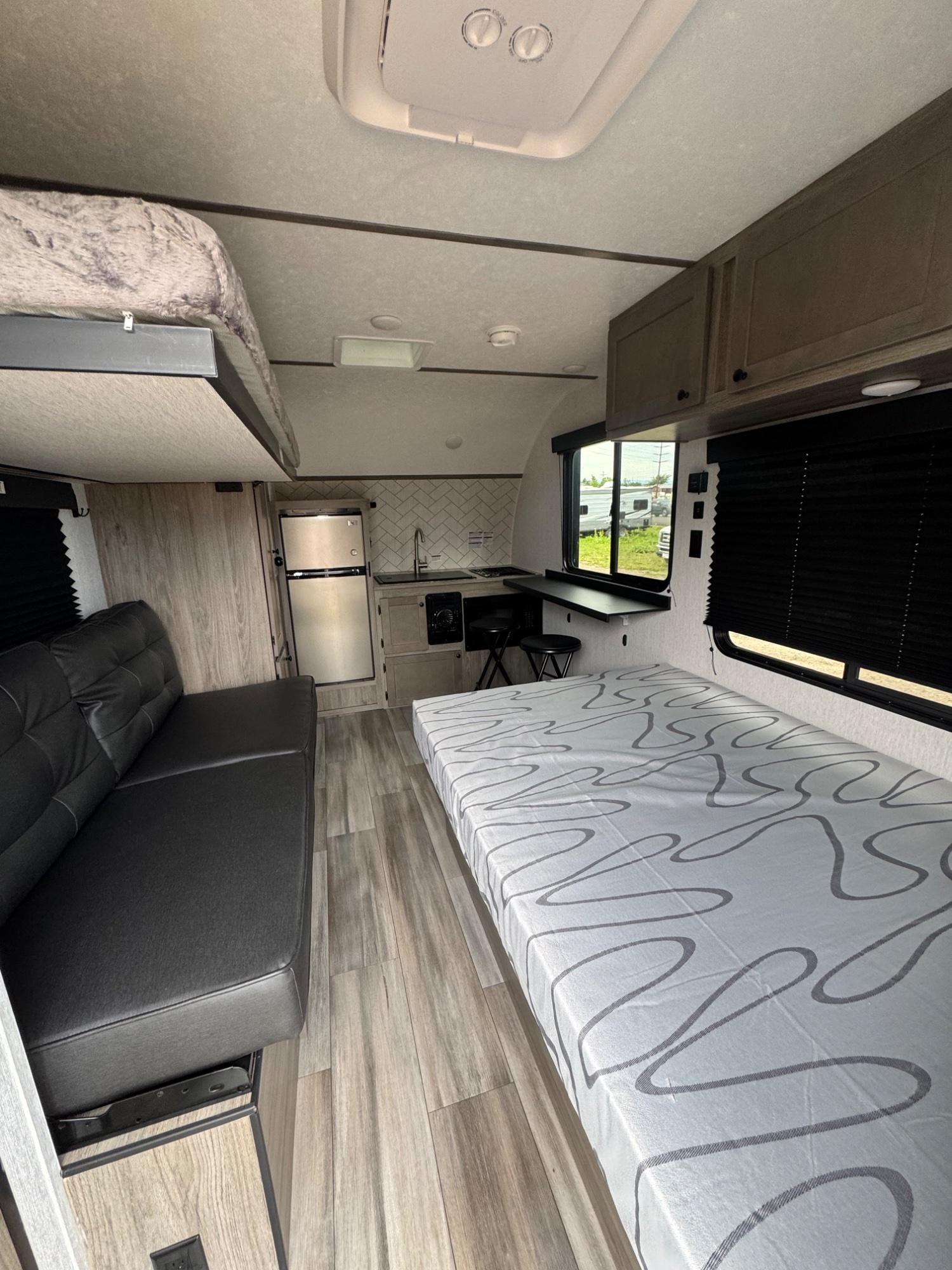 2025 Wayfinder RV 2025 Wayfinder RV Go Lite - thumbnail 4
