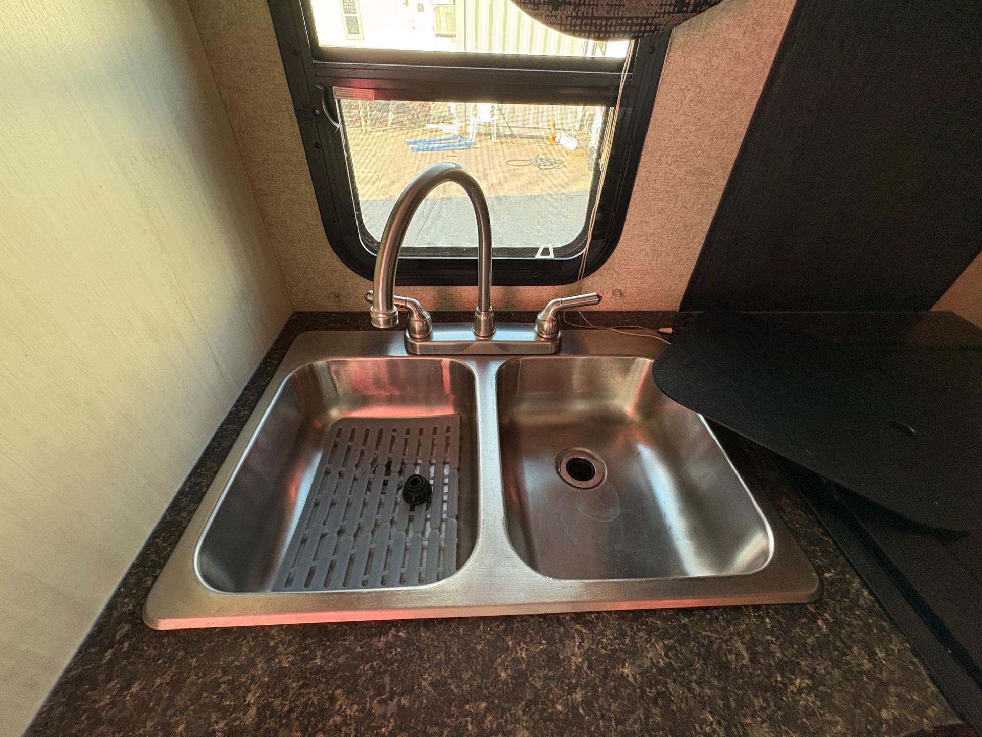 2018 Winnebago 2018 Winnebago Micro Minnie - thumbnail 26