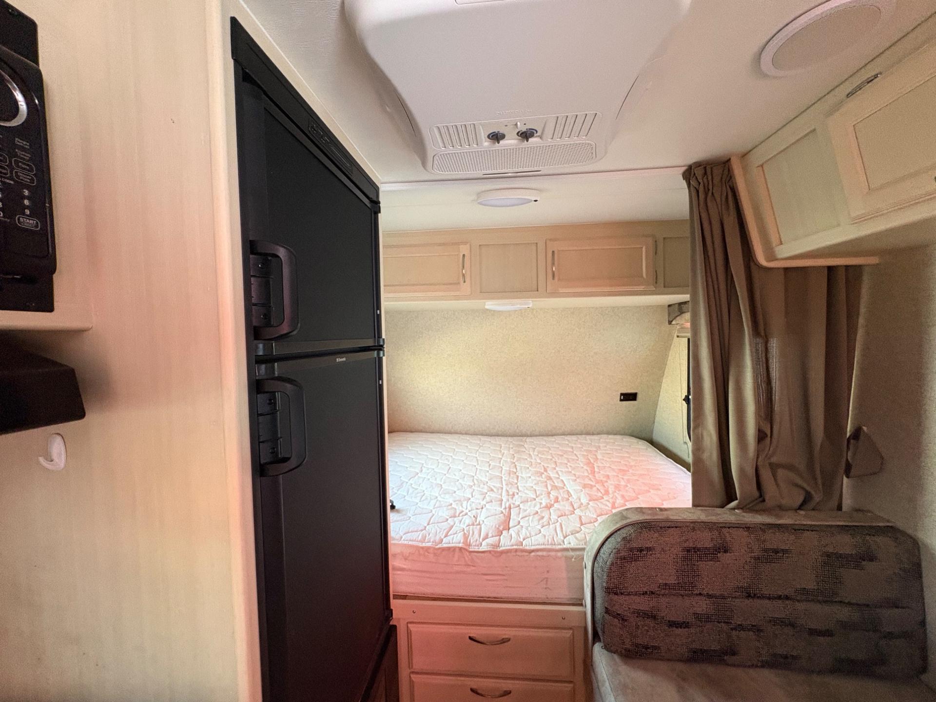 2018 Winnebago 2018 Winnebago Micro Minnie - thumbnail 28