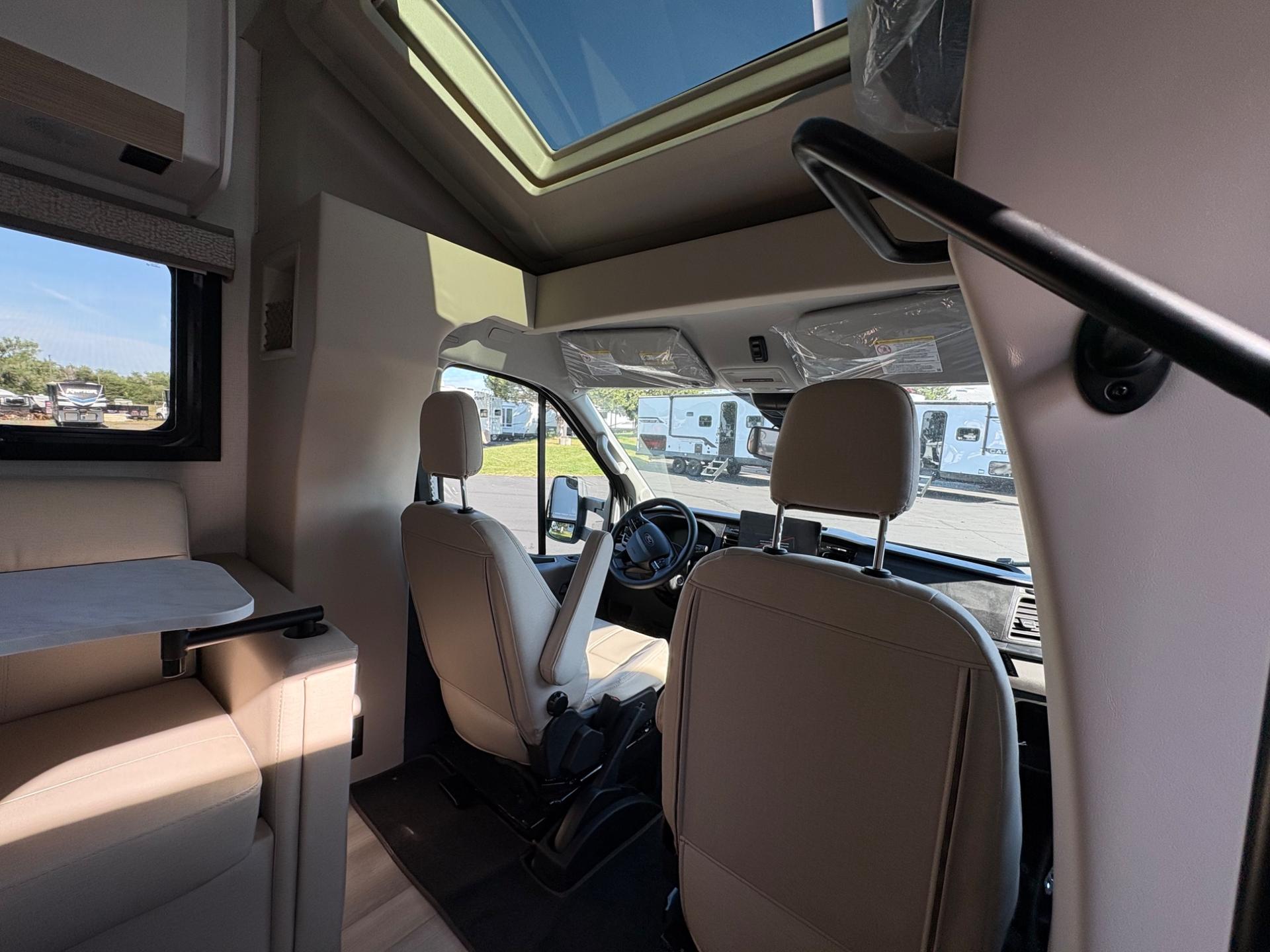 2027 Thor Motor Coach 2027 Thor Motor Coach Compass - thumbnail 18