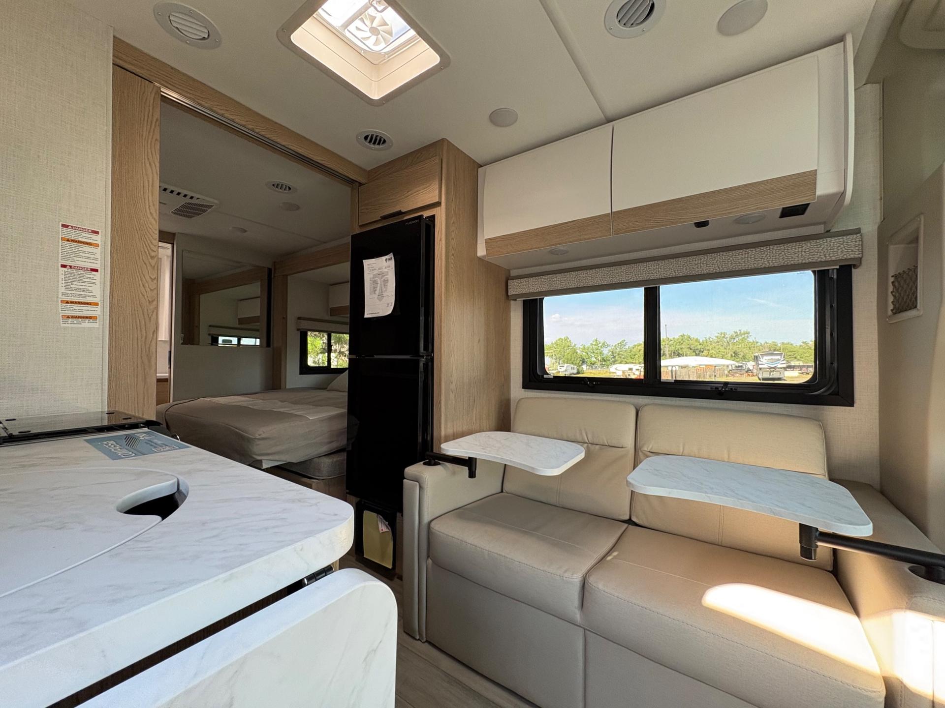 2027 Thor Motor Coach 2027 Thor Motor Coach Compass - thumbnail 19