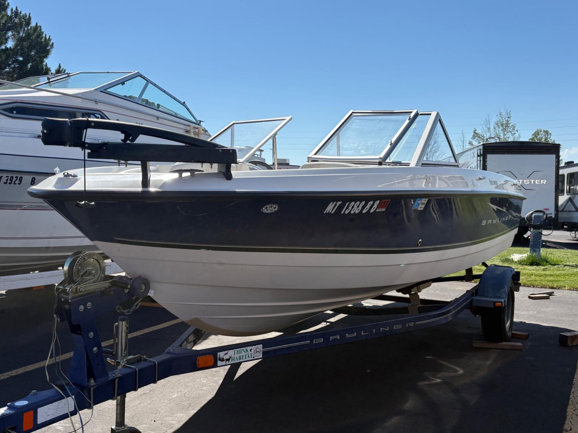 2007 Bayliner DISCOVERY 18