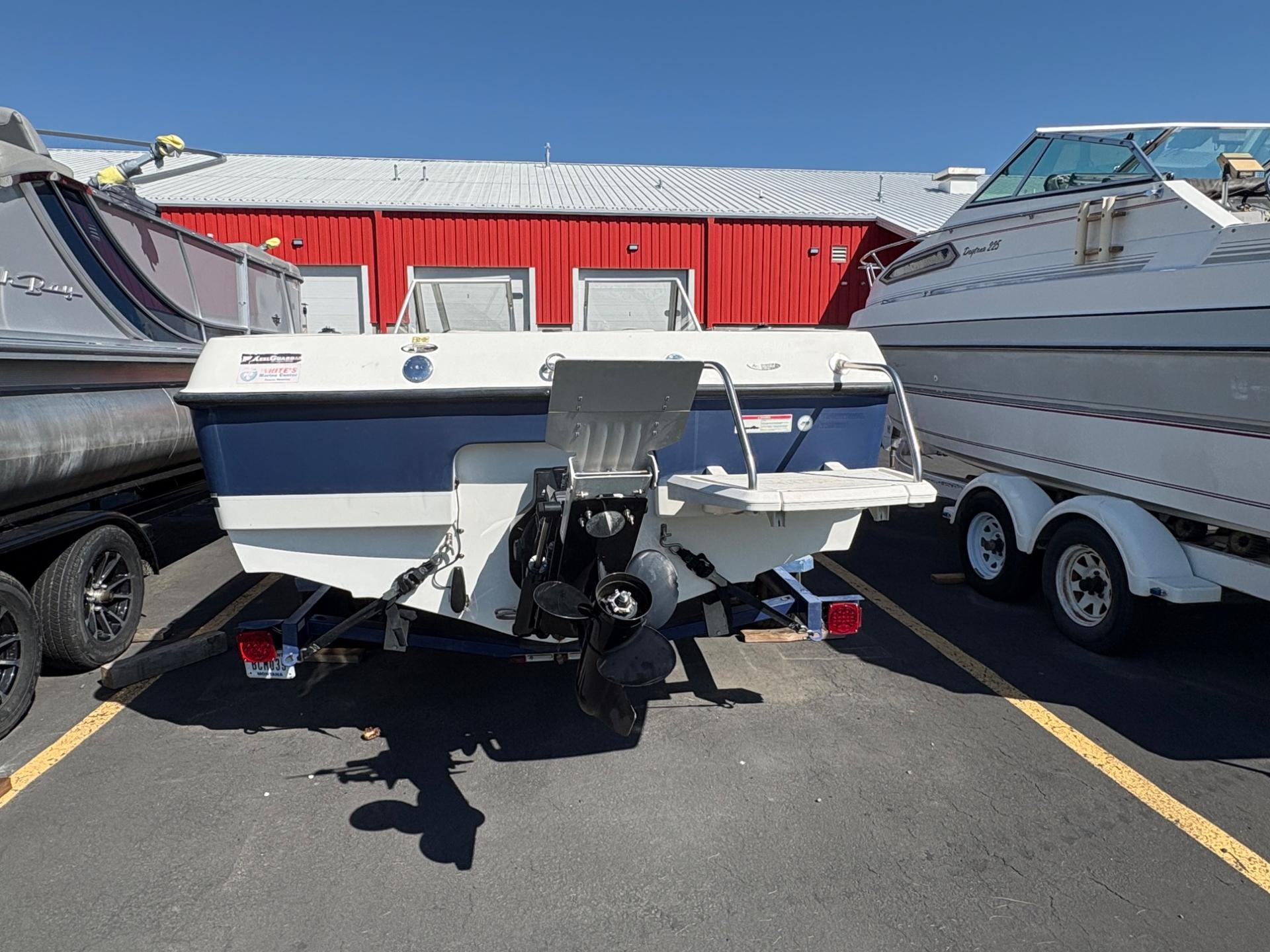 2007 Bayliner 2007 Bayliner Discovery - thumbnail 3