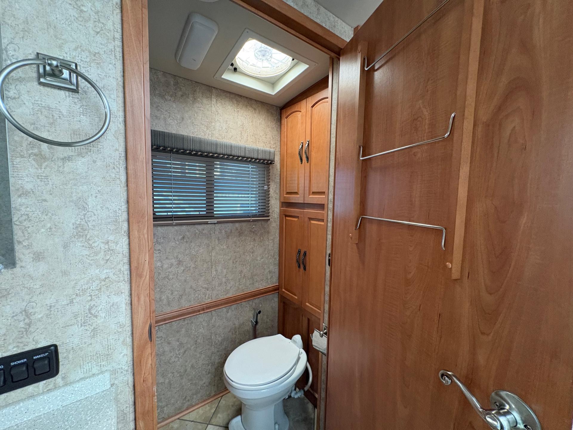 2006 Winnebago 2006 Winnebago ITASCA - thumbnail 49