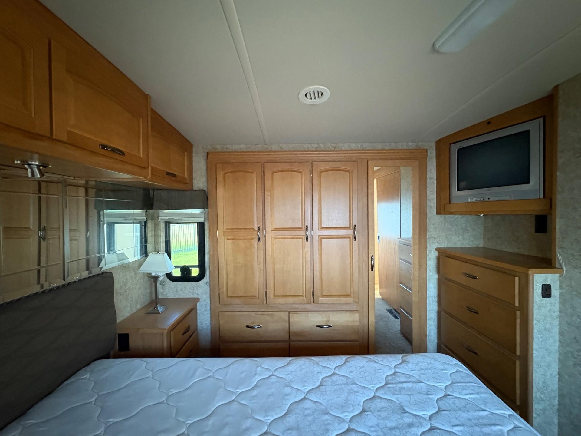 2006 Winnebago 2006 Winnebago ITASCA - thumbnail 54