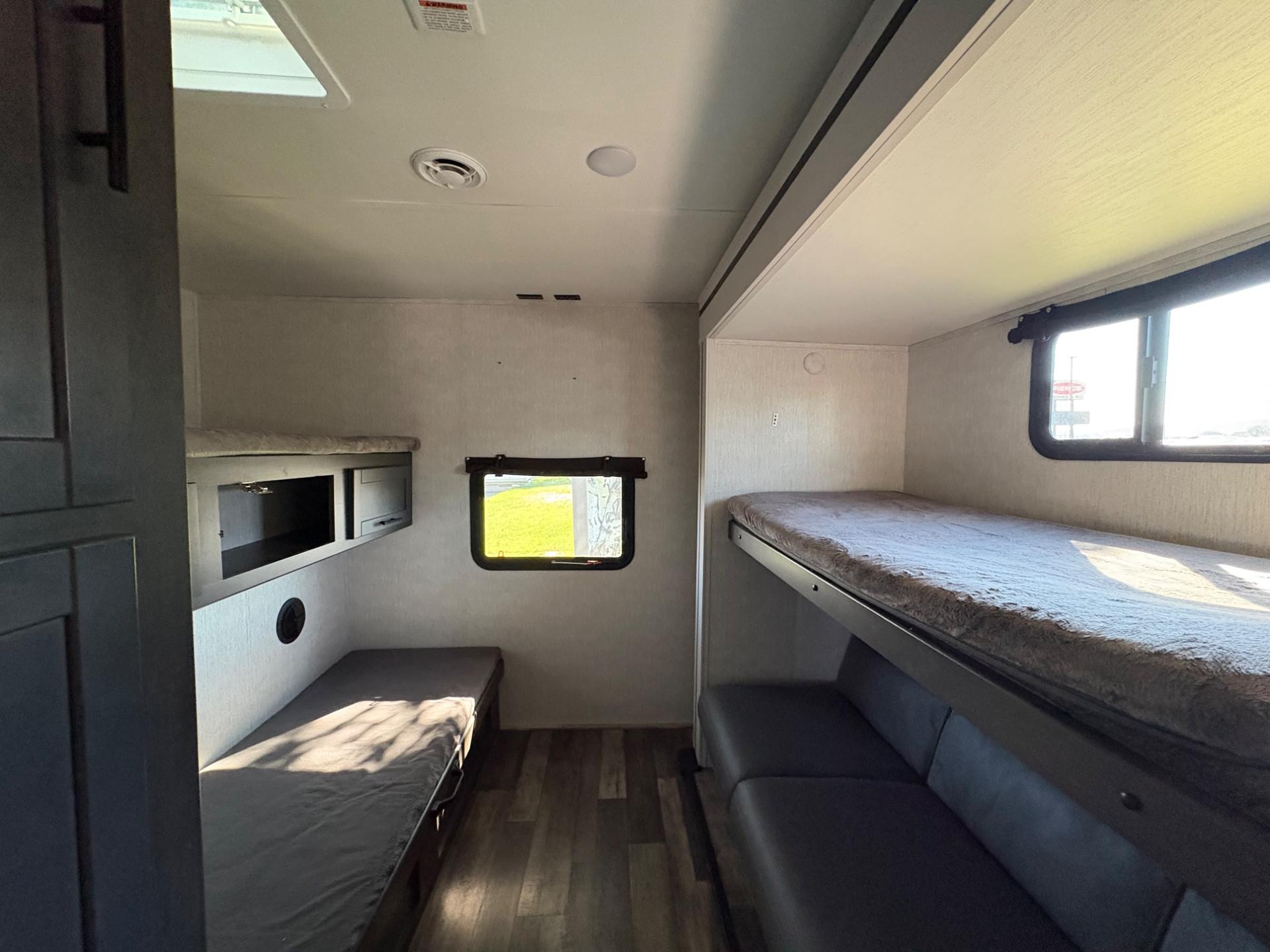 2022 CrossRoads RV 2022 CrossRoads RV Cruiser Aire - thumbnail 31