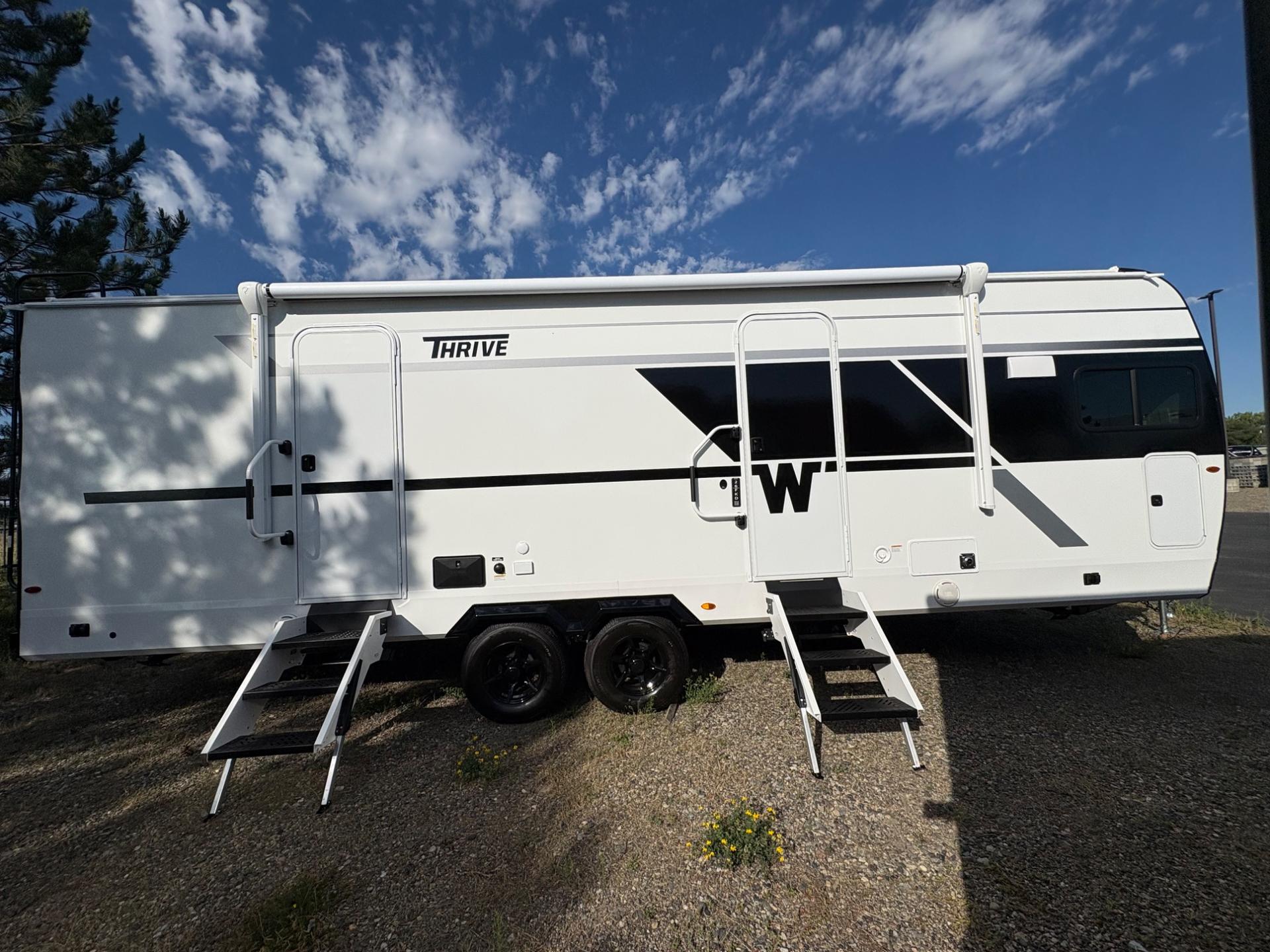 2026 Winnebago 2026 Winnebago Thrive - thumbnail 6