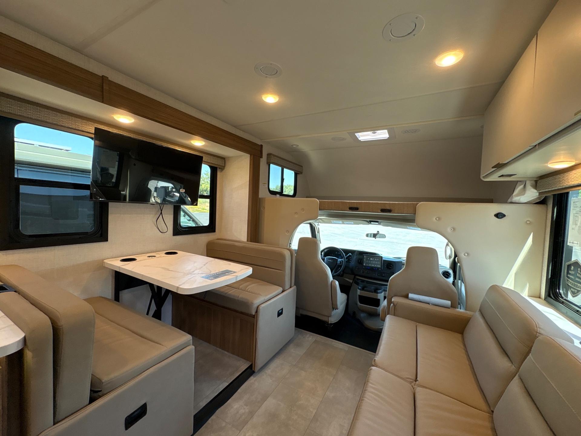 2027 Thor Motor Coach 2027 Thor Motor Coach Chateau - thumbnail 18