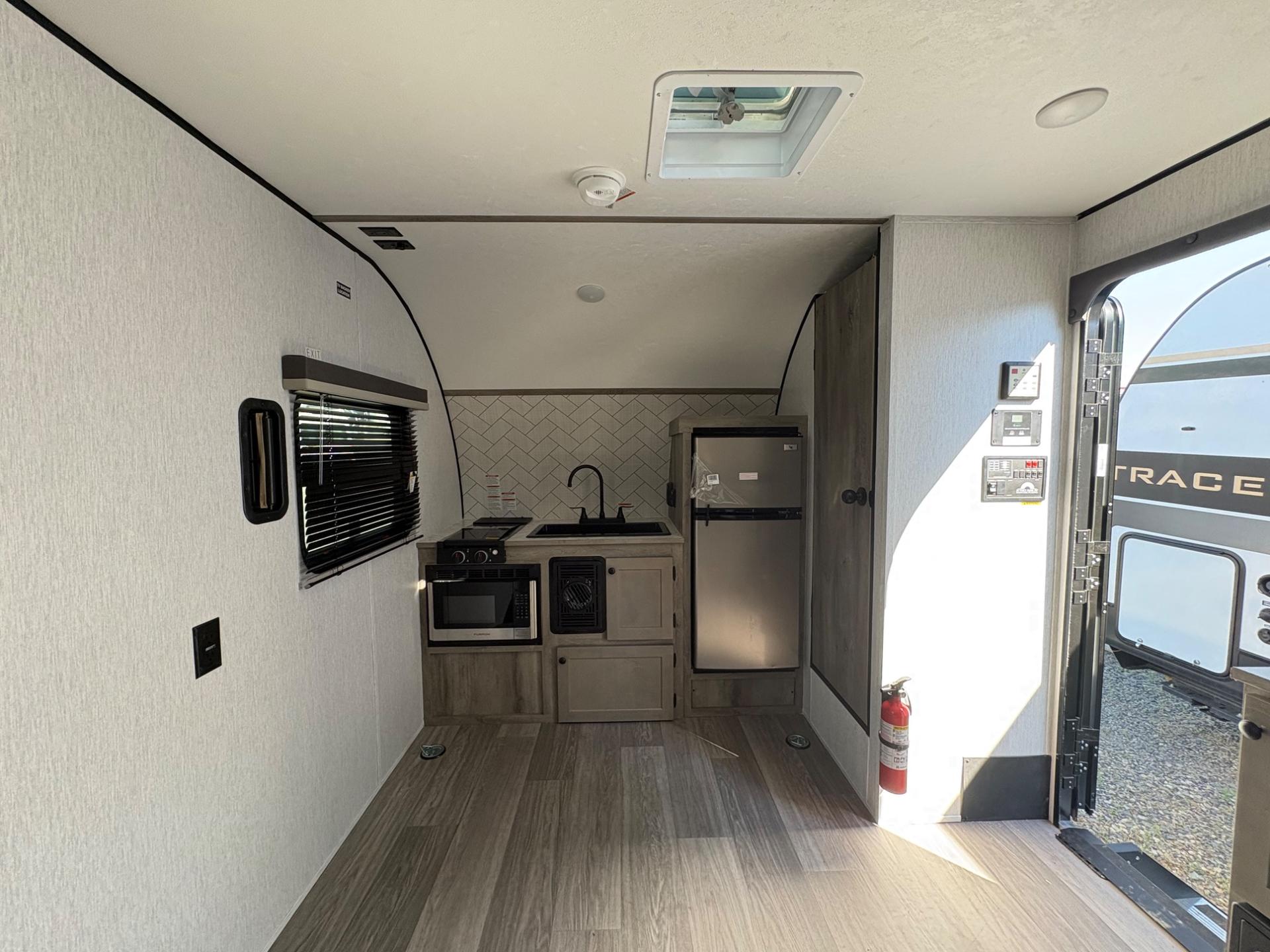 2027 Sunset Park RV 2027 Sunset Park RV Sun Lite - thumbnail 11