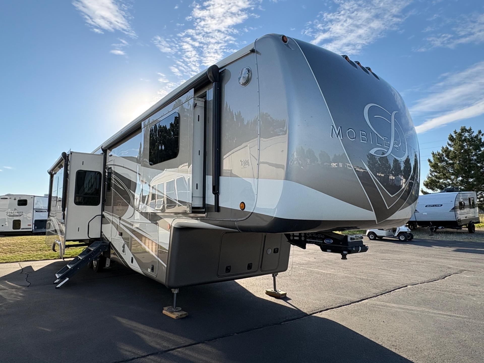 2020 DRV 2020 DRV Mobile Suites - thumbnail 5