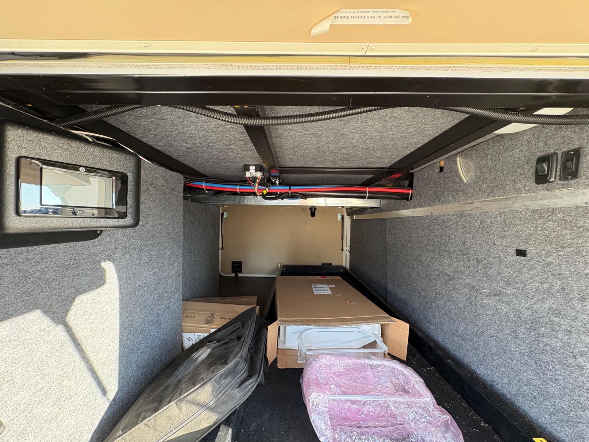 2020 DRV 2020 DRV Mobile Suites - thumbnail 11