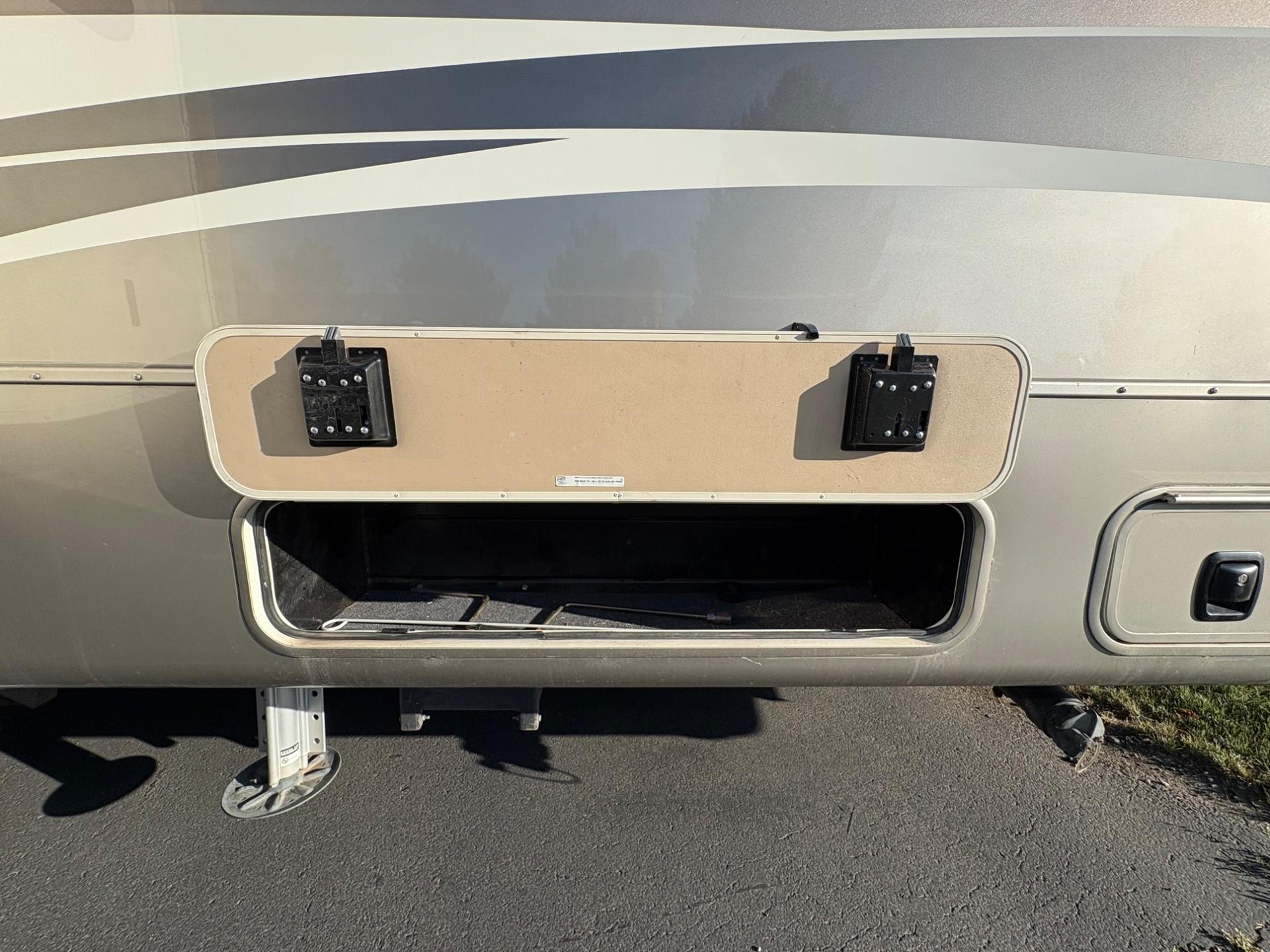 2020 DRV 2020 DRV Mobile Suites - thumbnail 14