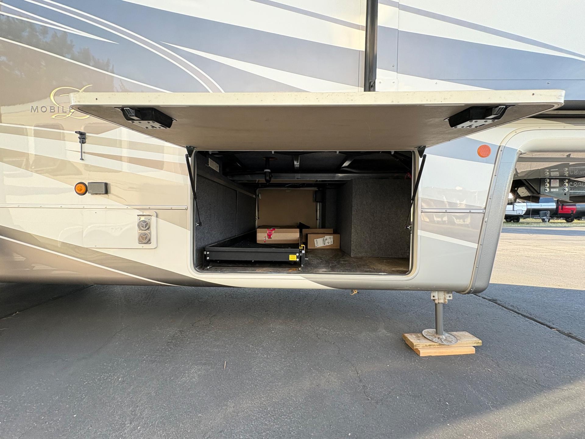 2020 DRV 2020 DRV Mobile Suites - thumbnail 17