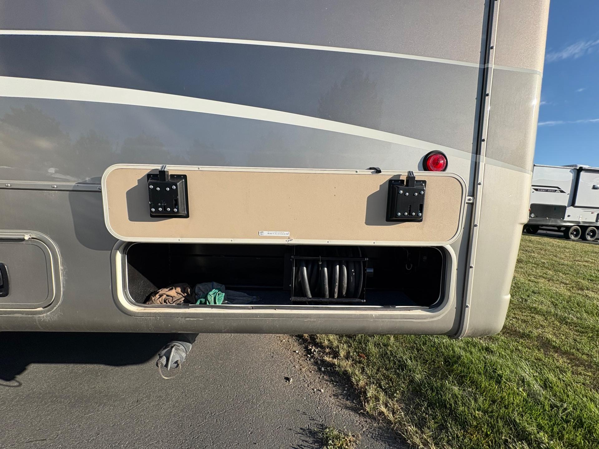 2020 DRV 2020 DRV Mobile Suites - thumbnail 19