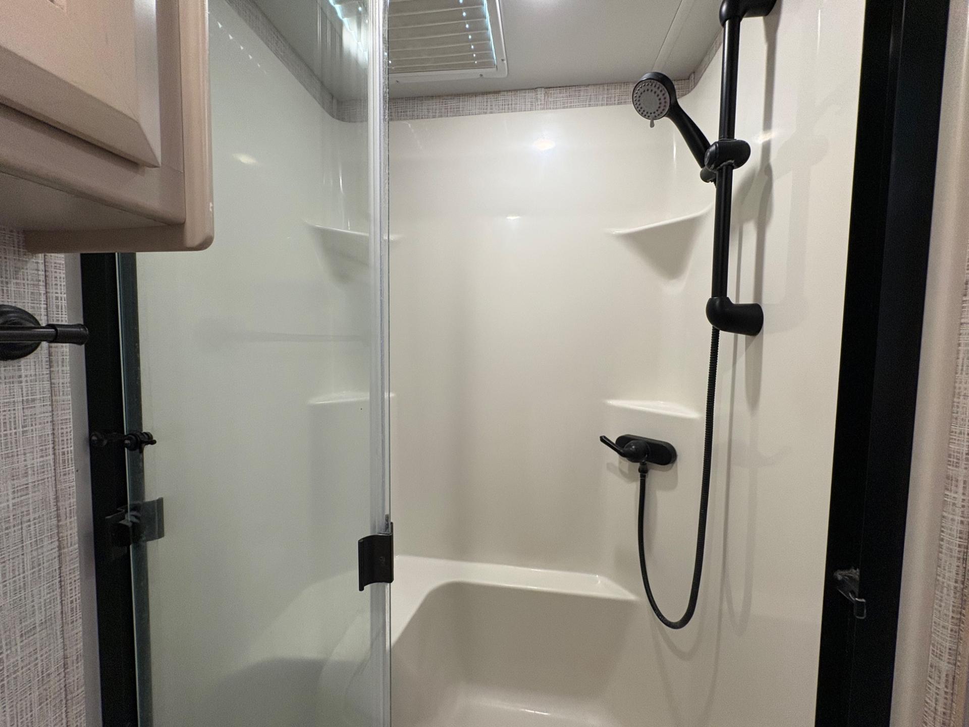 2020 DRV 2020 DRV Mobile Suites - thumbnail 41