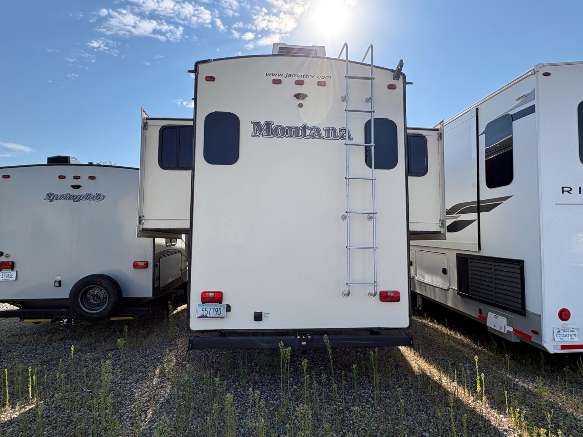 2016 Keystone 2016 Keystone Montana Series - thumbnail 3