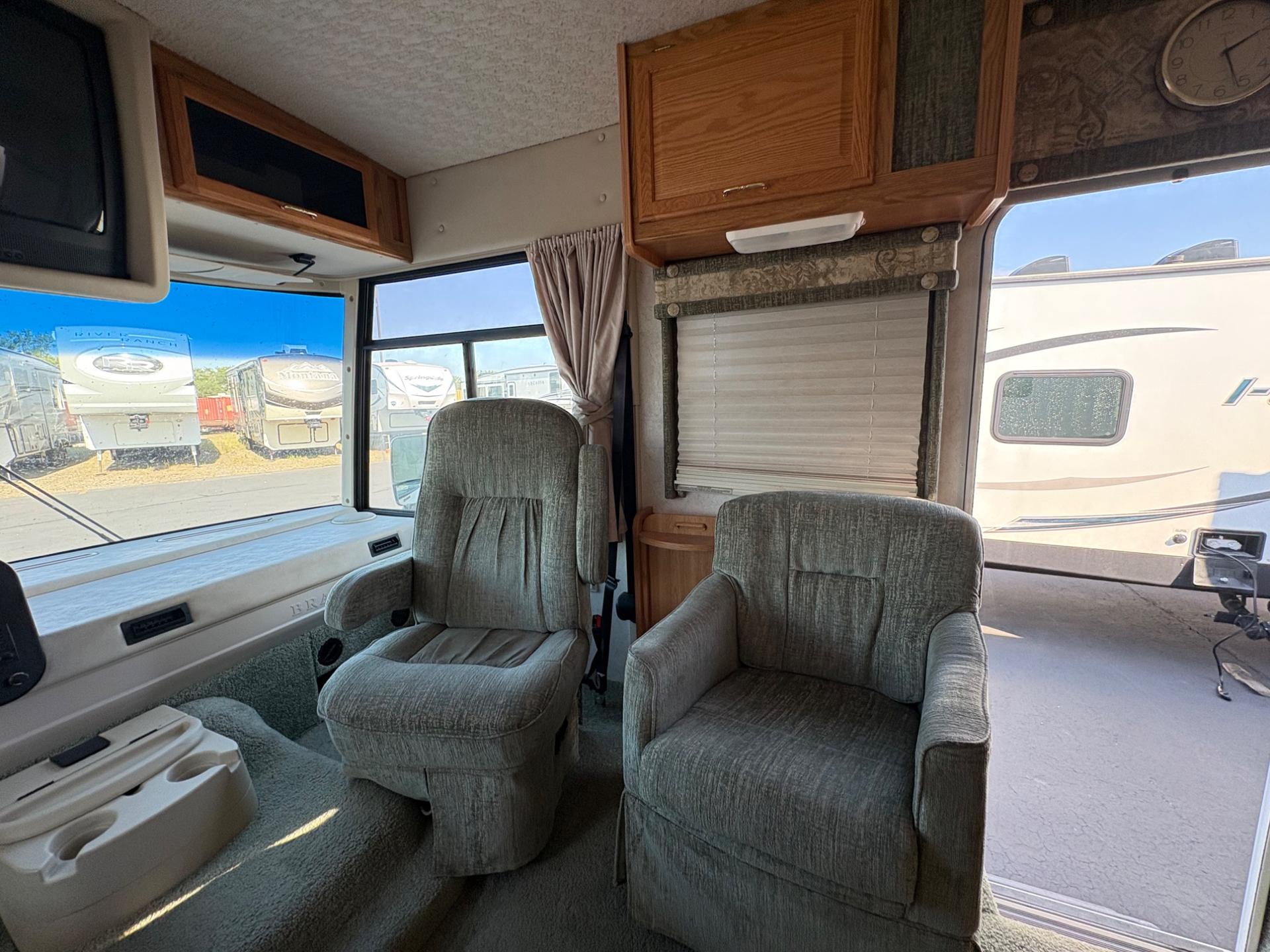 2003 Winnebago 2003 Winnebago Brave - thumbnail 30