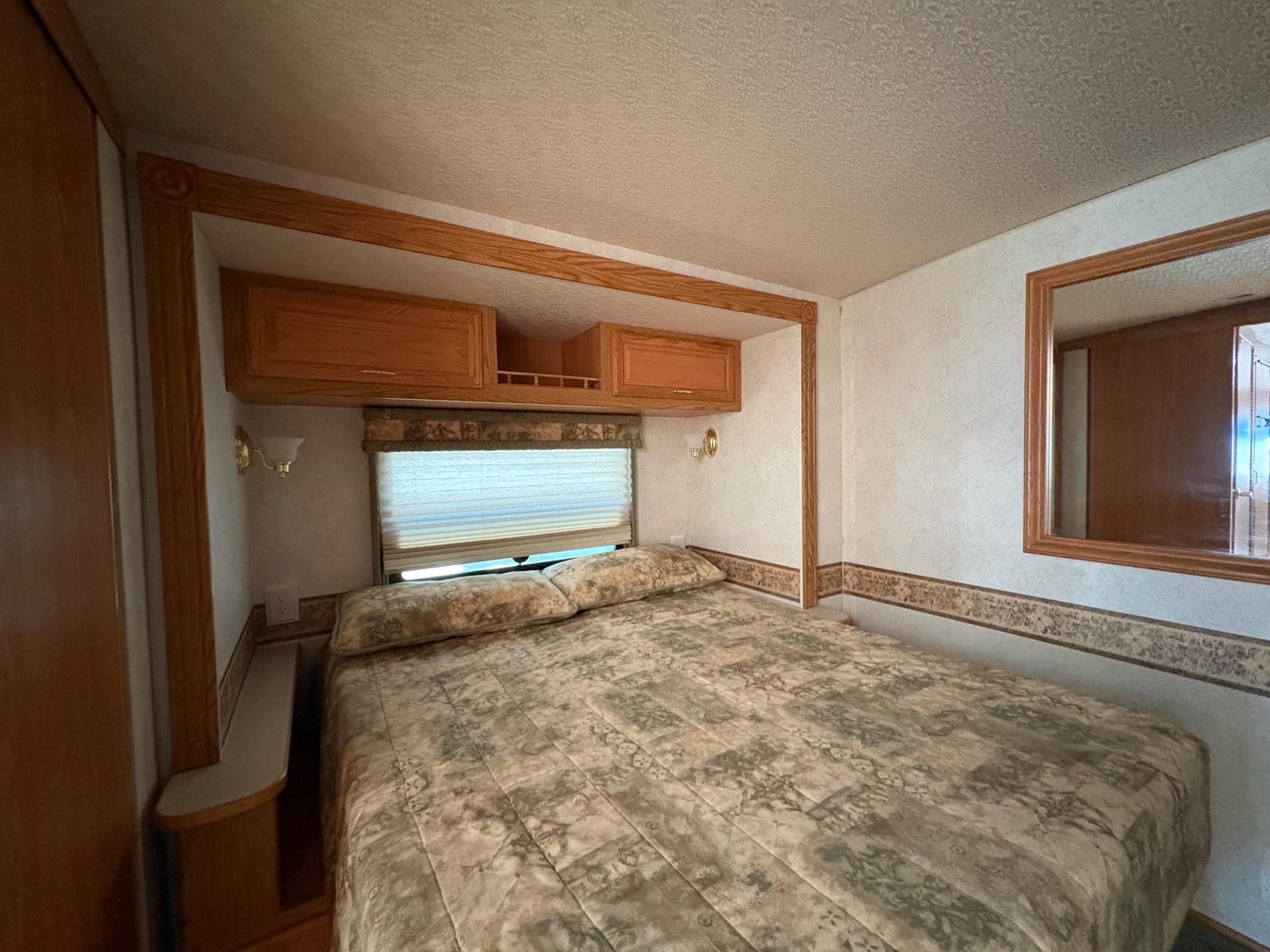 2003 Winnebago 2003 Winnebago Brave - thumbnail 40