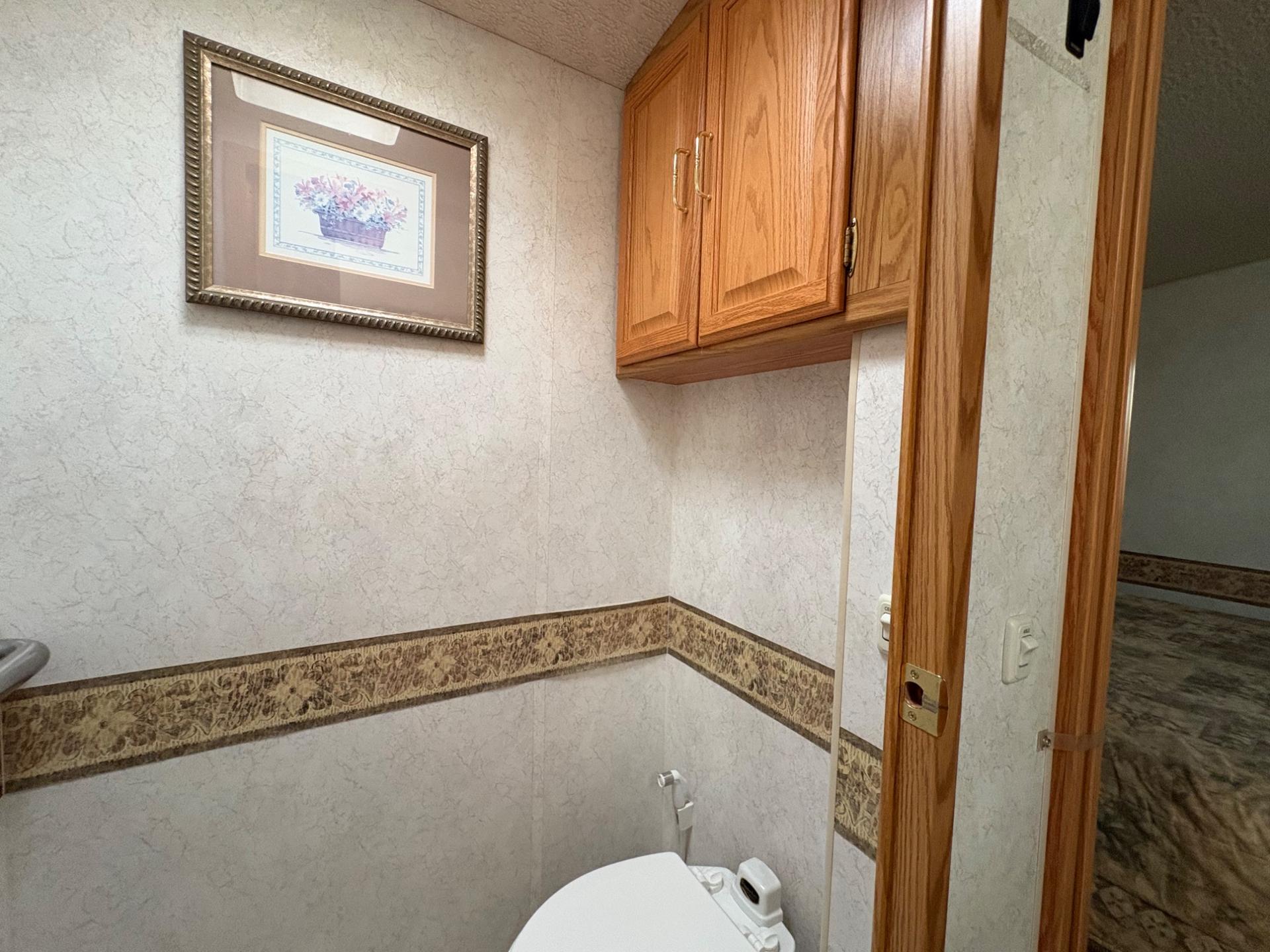 2003 Winnebago 2003 Winnebago Brave - thumbnail 41
