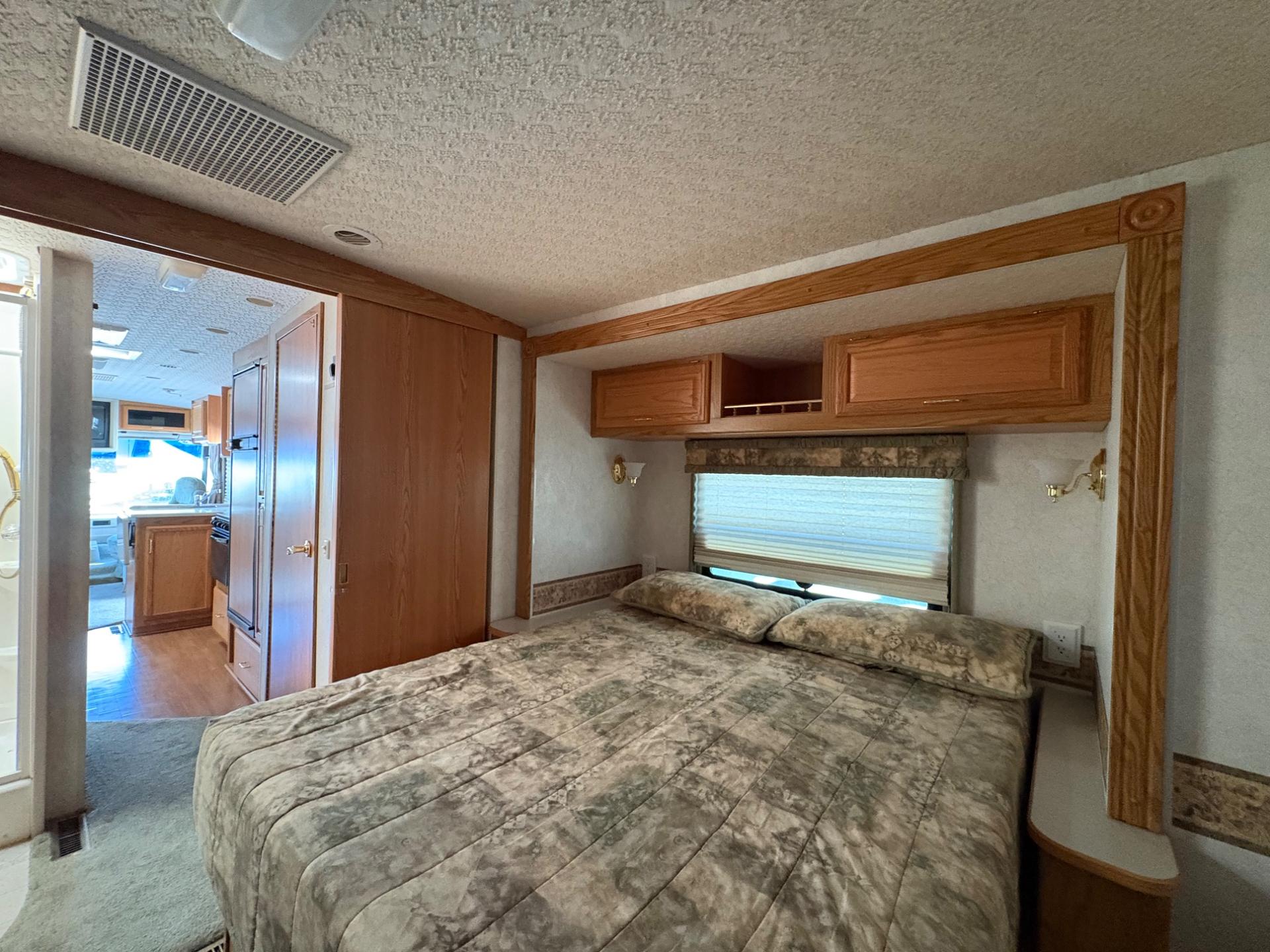 2003 Winnebago 2003 Winnebago Brave - thumbnail 44