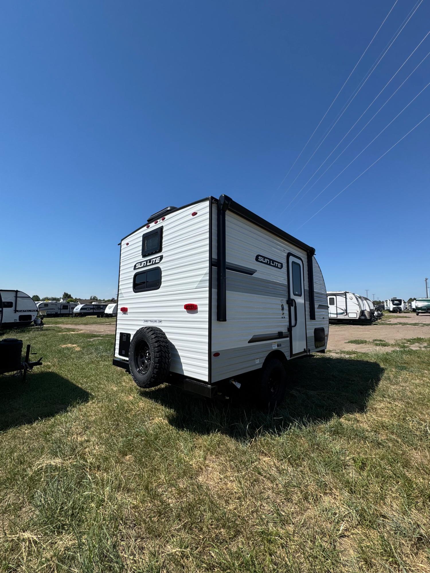 2027 Sunset Park RV 2027 Sunset Park RV Sun Lite - thumbnail 4
