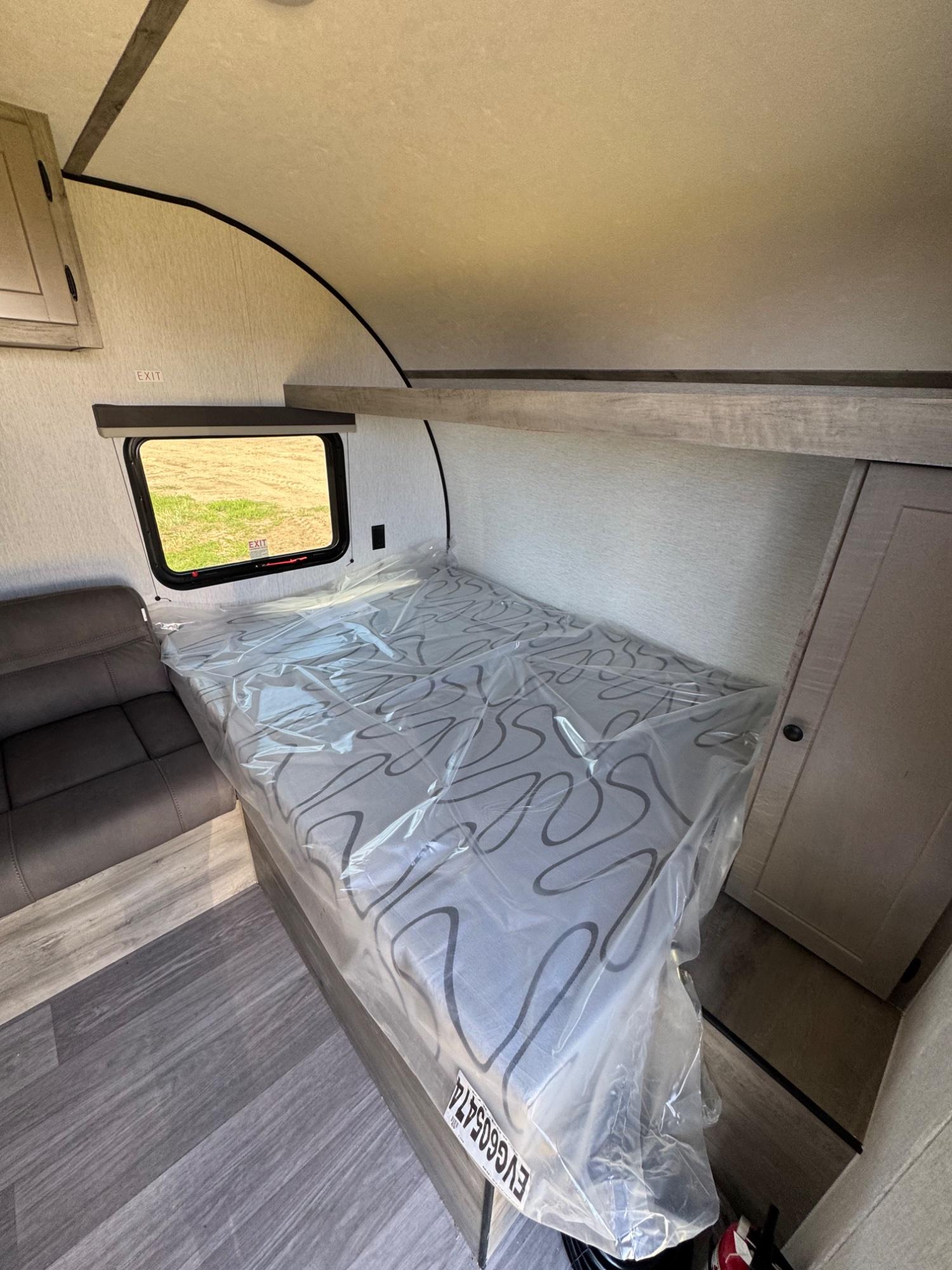 2027 Sunset Park RV 2027 Sunset Park RV Sun Lite - thumbnail 7