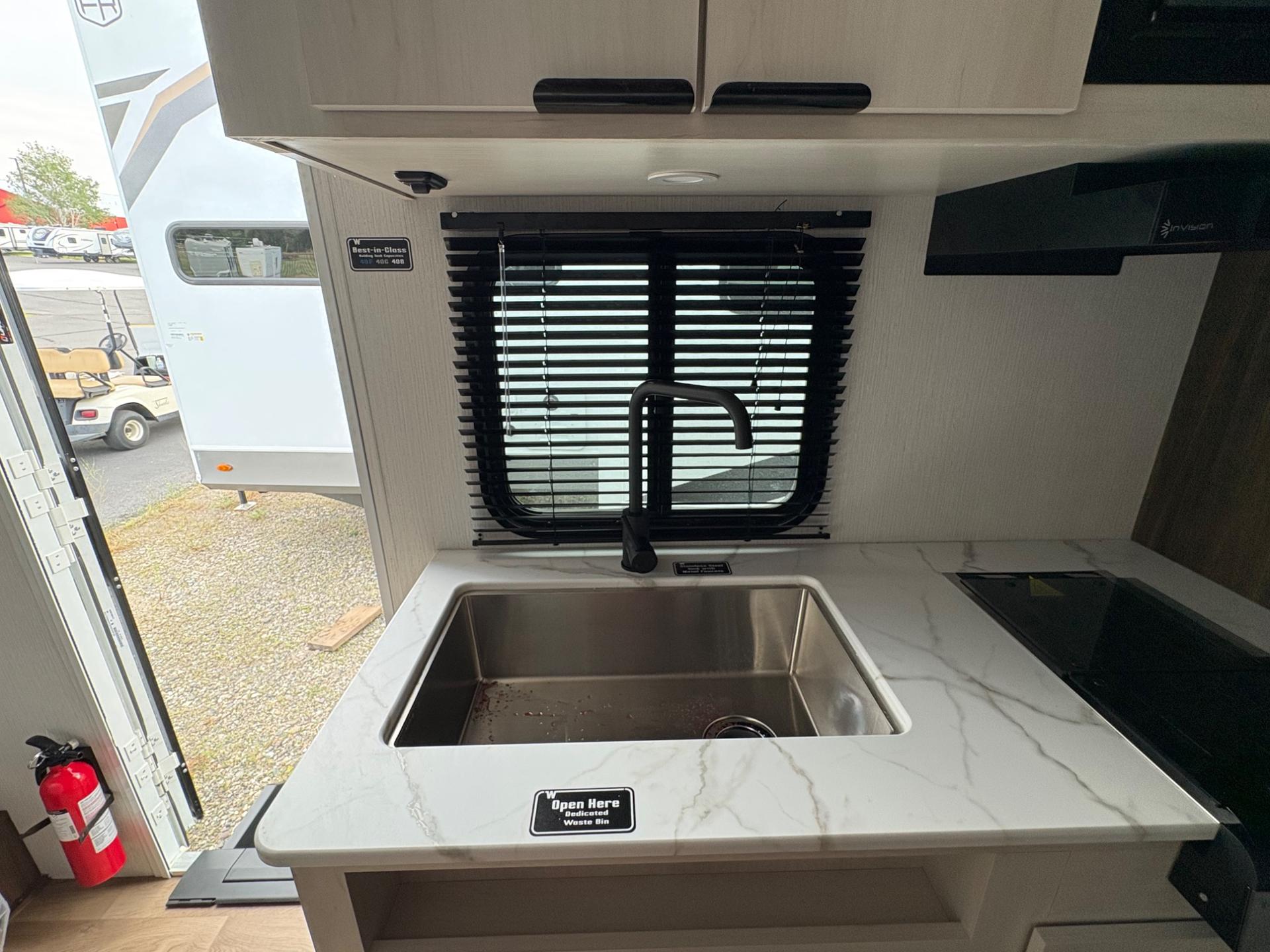 2027 Winnebago 2027 Winnebago Access - thumbnail 19