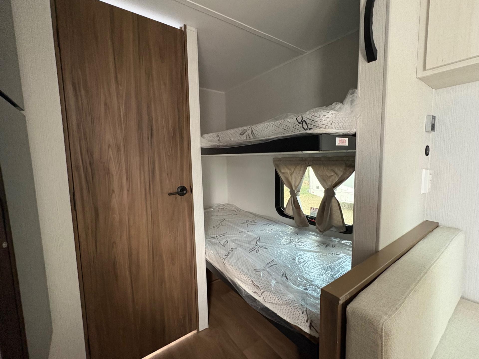 2027 Winnebago 2027 Winnebago Access - thumbnail 26