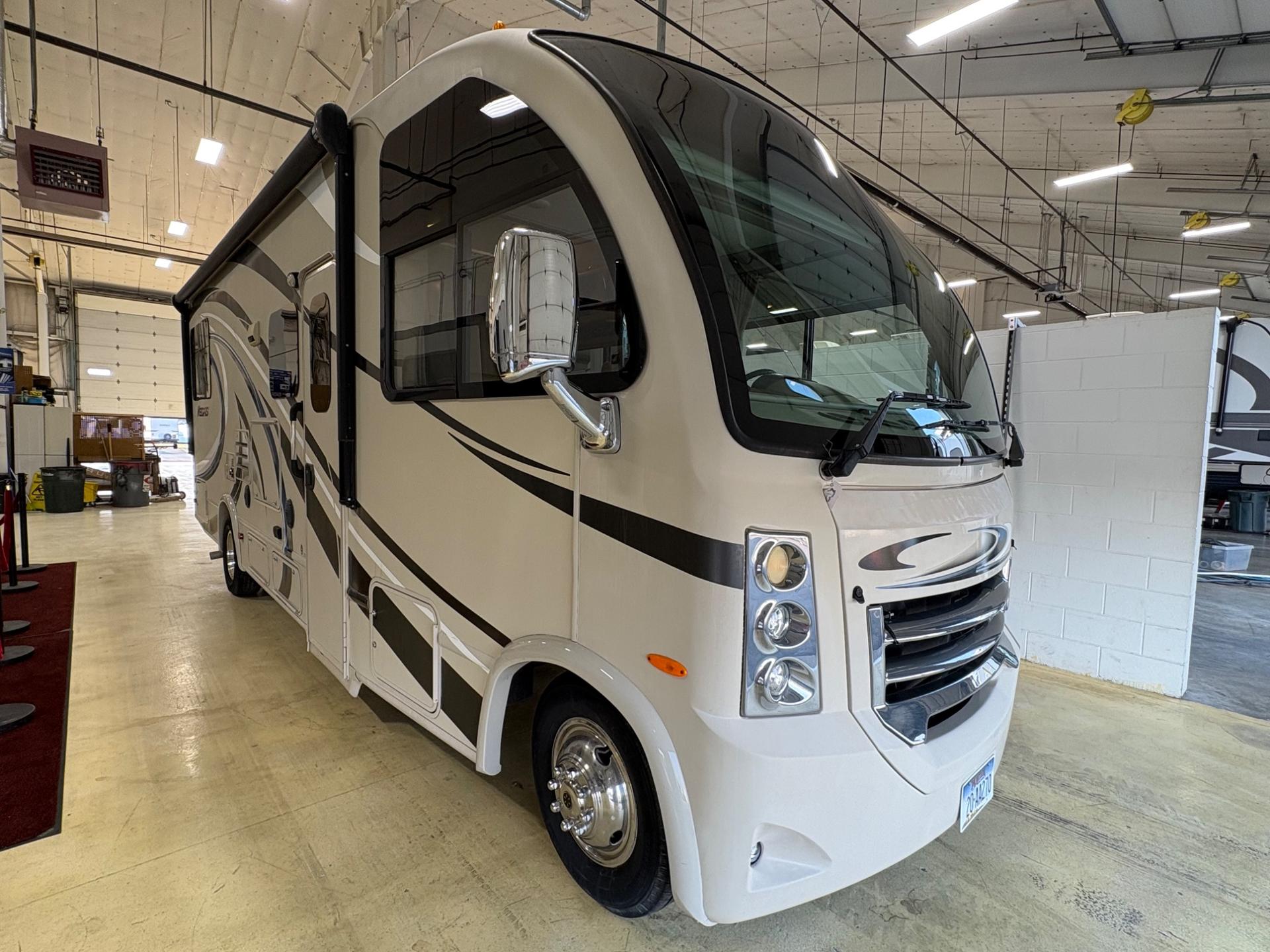 2016 Thor Motor Coach 2016 Thor Motor Coach Vegas - thumbnail 6