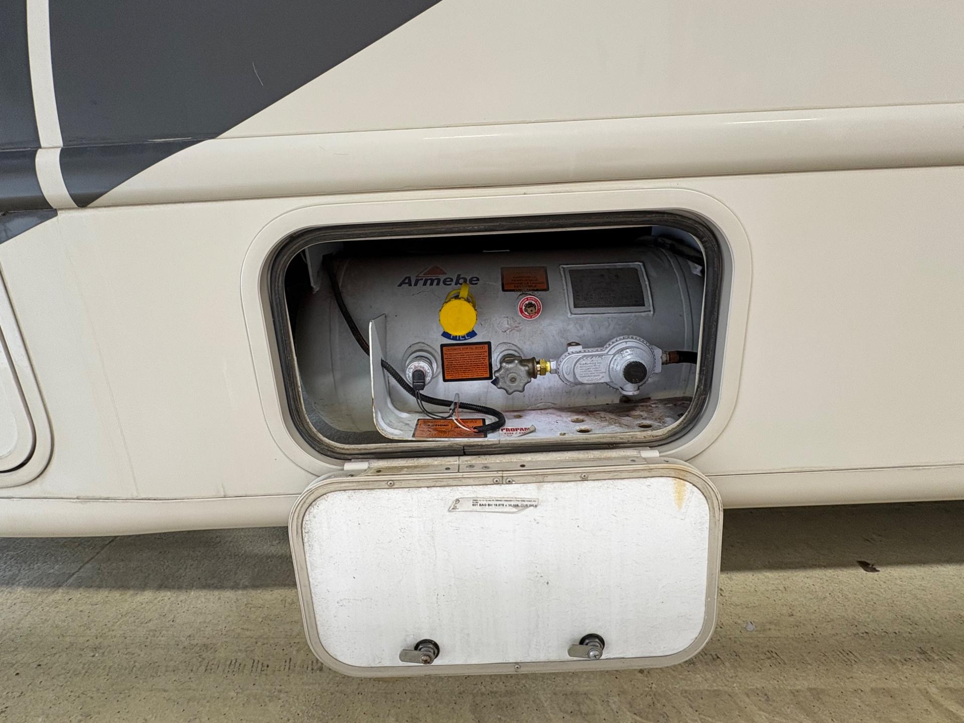 2016 Thor Motor Coach 2016 Thor Motor Coach Vegas - thumbnail 9