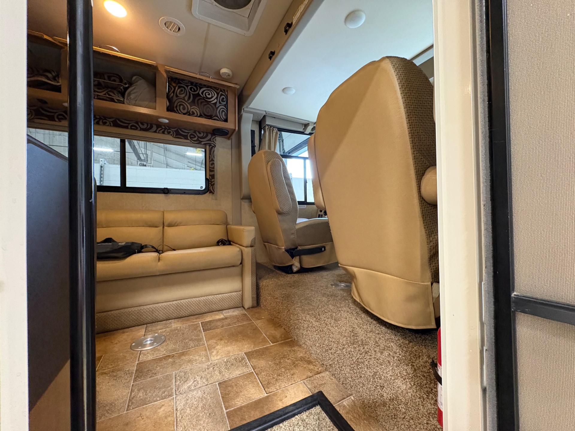 2016 Thor Motor Coach 2016 Thor Motor Coach Vegas - thumbnail 21