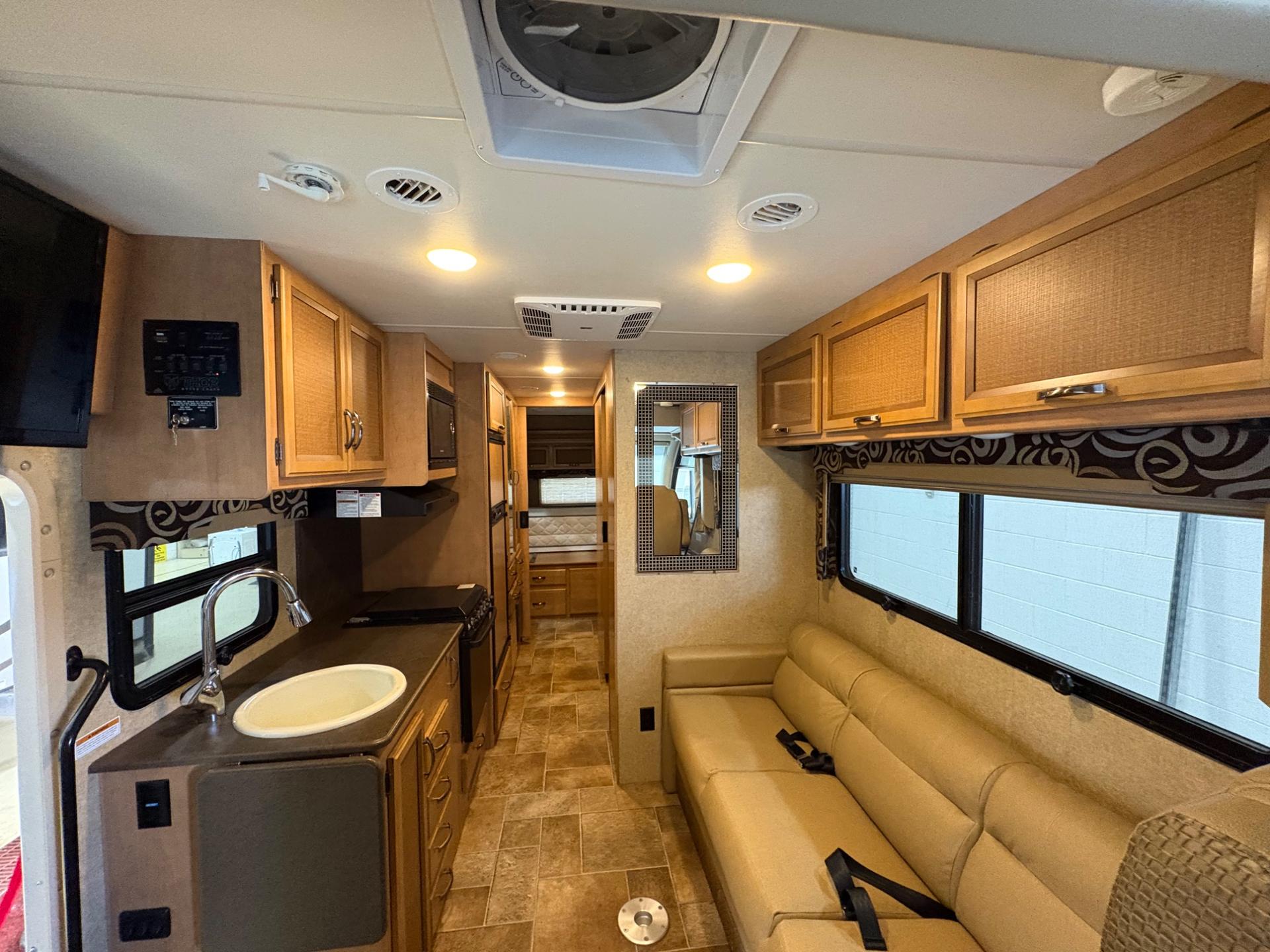 2016 Thor Motor Coach 2016 Thor Motor Coach Vegas - thumbnail 34