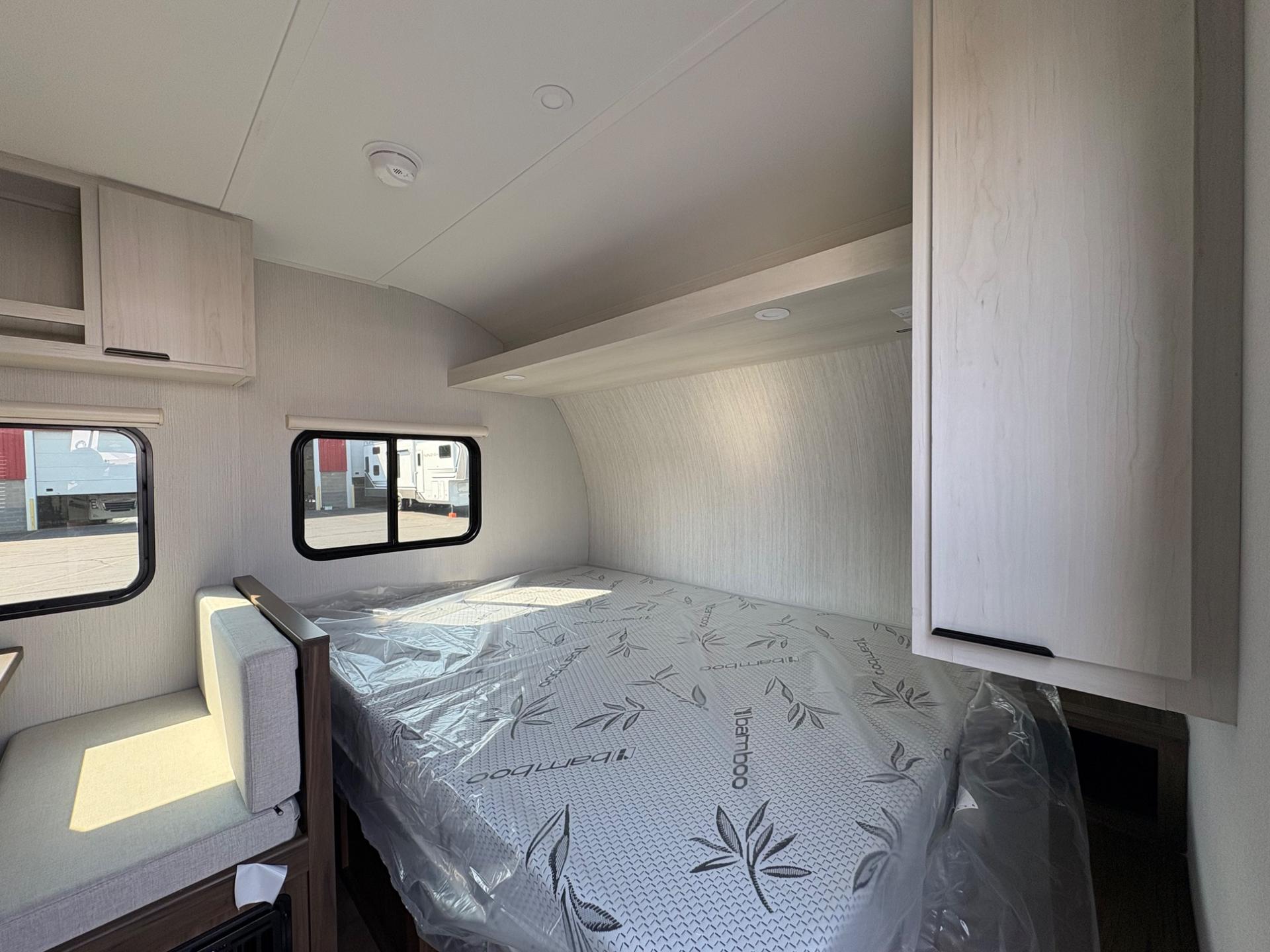 2027 Winnebago 2027 Winnebago Access - thumbnail 21