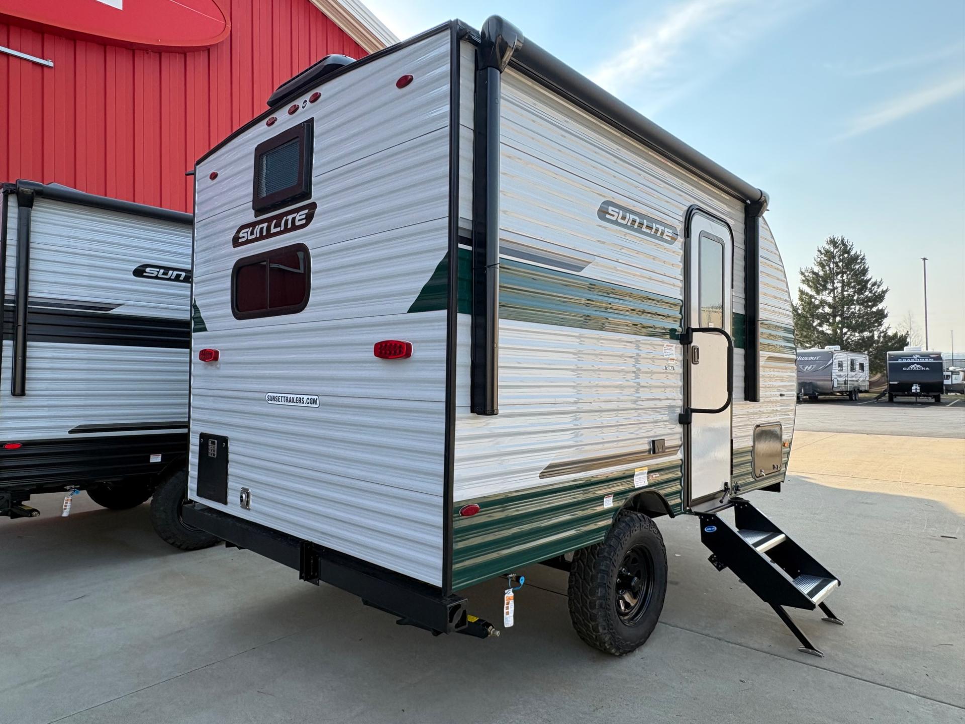 2027 Sunset Park & RV 2027 Sunset Park & RV Sunlite - thumbnail 4