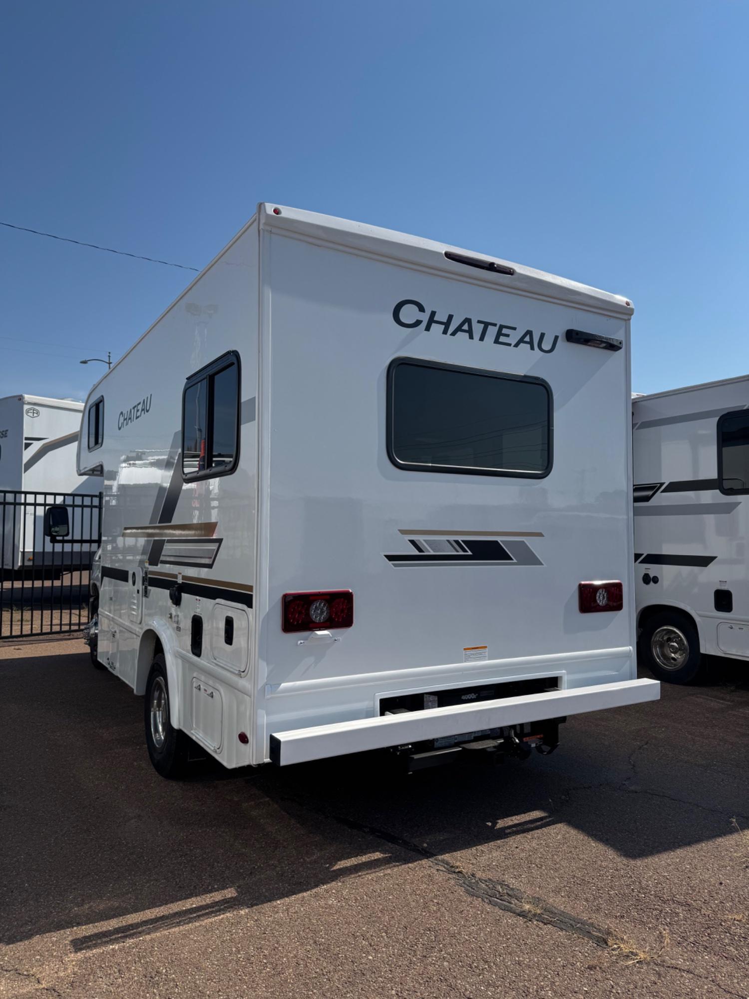 2027 Thor Motor Coach 2027 Thor Motor Coach Chateau - thumbnail 4