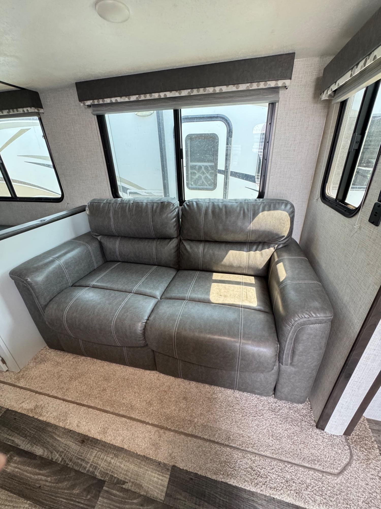 2020 Keystone 2020 Keystone Bullet Ultra Lite - thumbnail 8