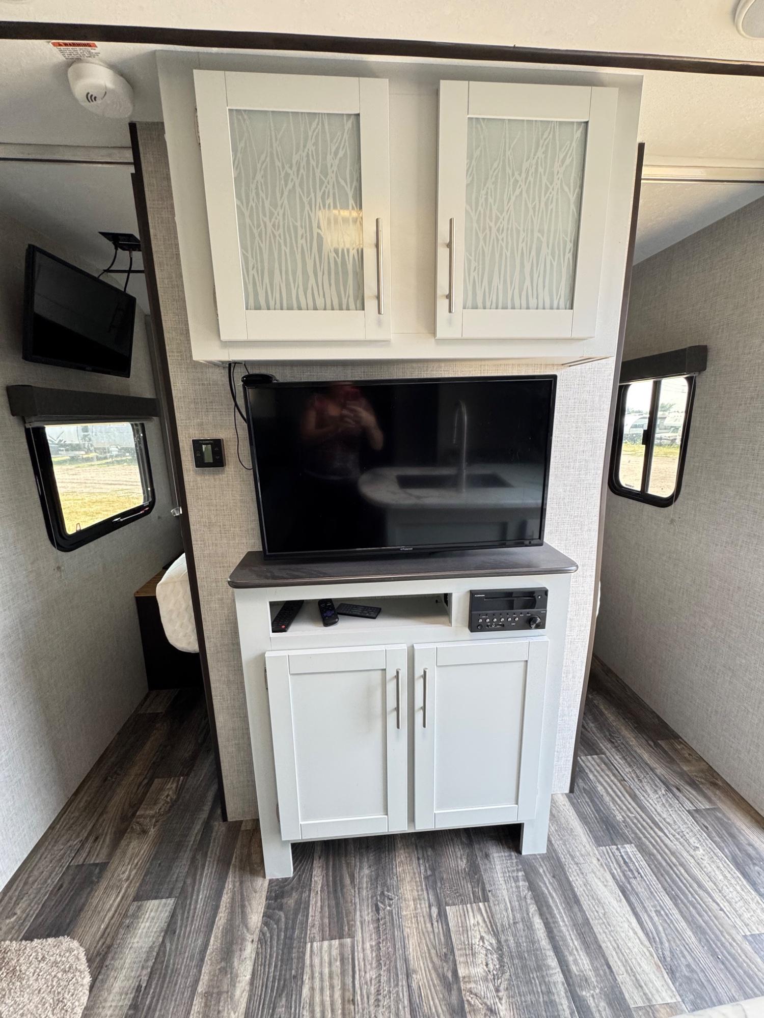2020 Keystone 2020 Keystone Bullet Ultra Lite - thumbnail 11