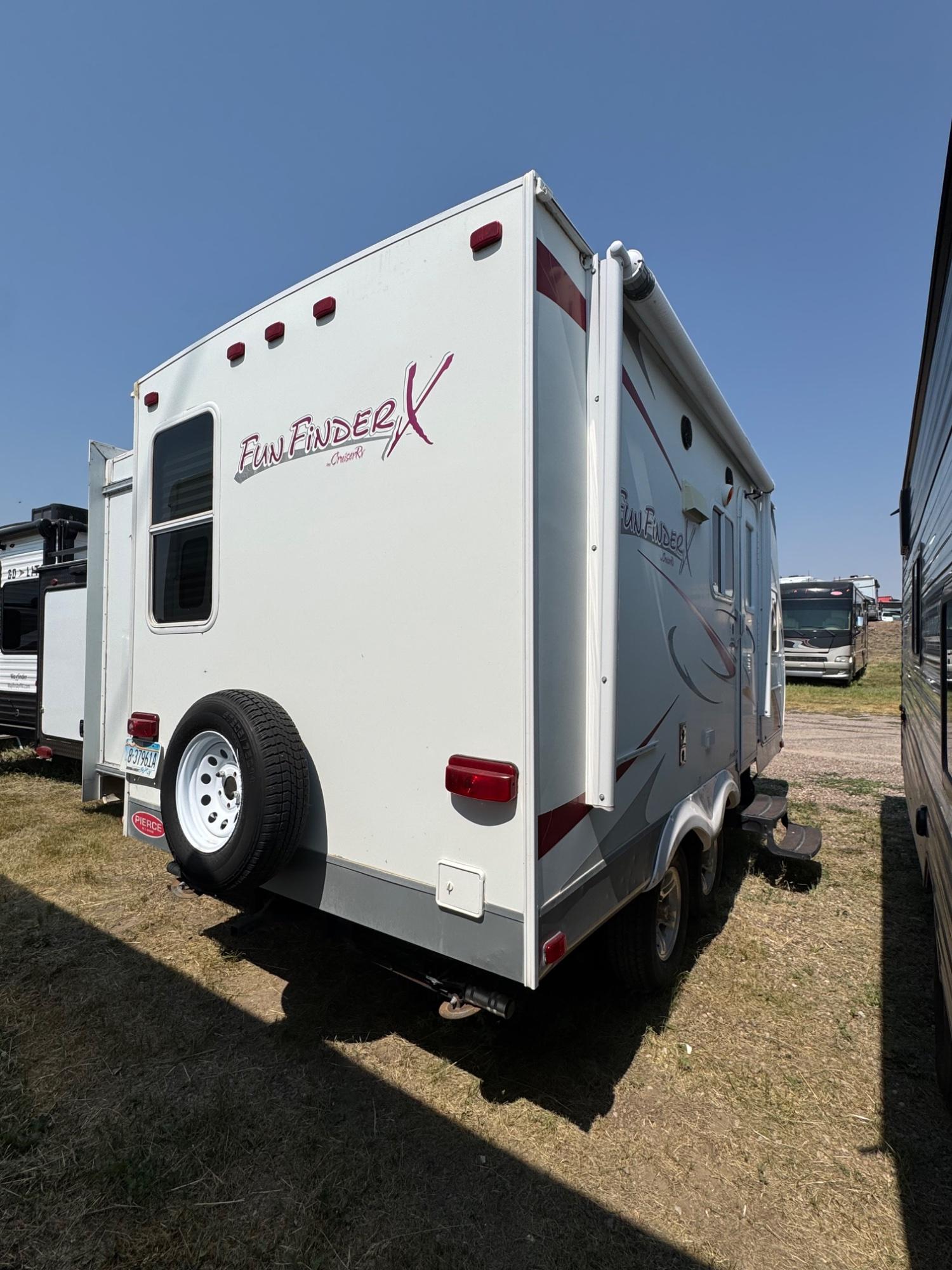2011 Cruiser RV 2011 Cruiser RV Fun Finder X - thumbnail 4